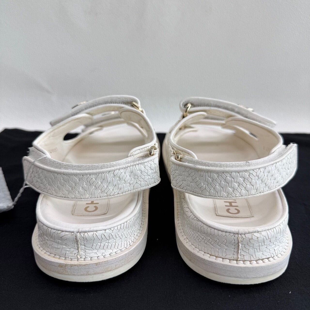 Chanel Chanel Leather White Sandals us_7-5 Women Size US 7.5 / IT 37.5 - 5 Thumbnail