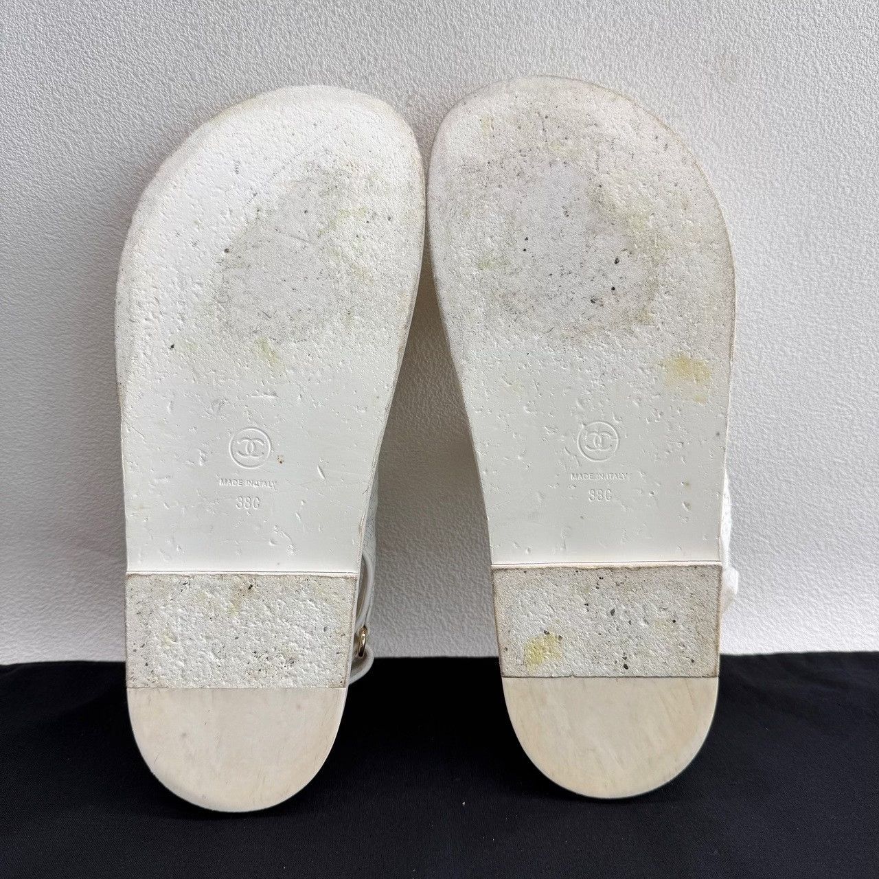 Chanel Chanel Leather White Sandals us_7-5 Women Size US 7.5 / IT 37.5 - 7 Thumbnail