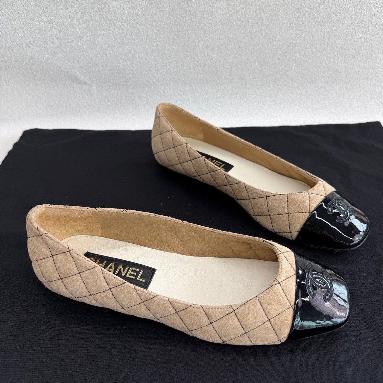 Chanel Chanel Suede Plaid Black Lowtop Sneakers us_6-5 Women Size US 6.5 / IT 36.5 - 3 Thumbnail