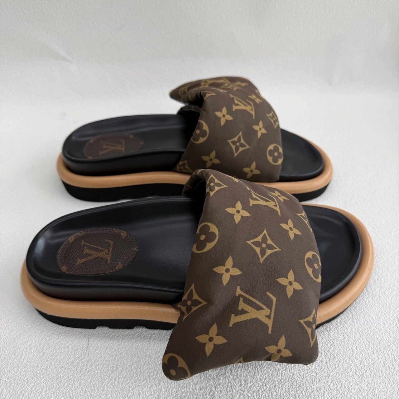 Louis Vuitton Louis Vuitton Down Brown Sandals us_8 Women Size US 8 / IT 38 - 4 Thumbnail