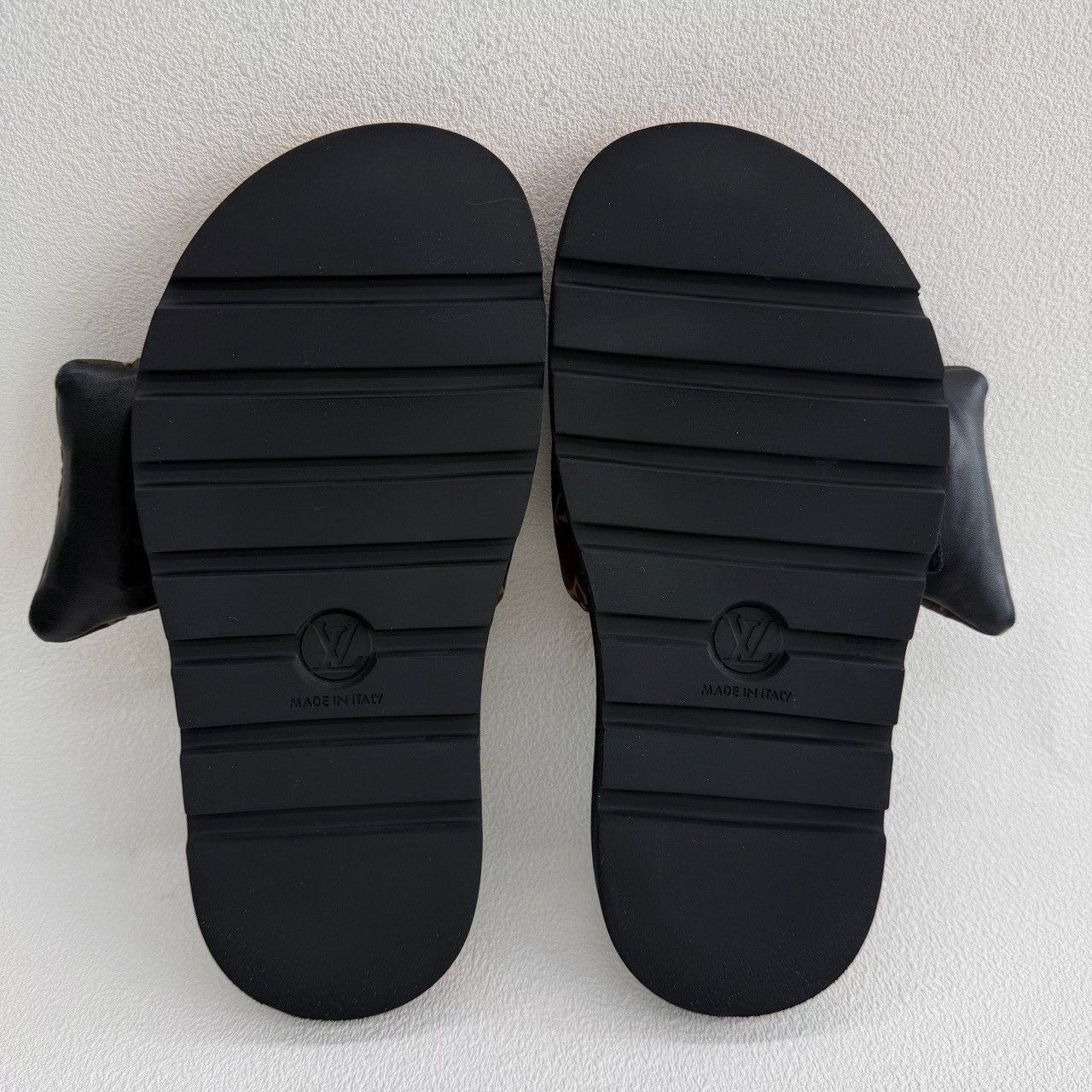 Louis Vuitton Louis Vuitton Down Brown Sandals us_8 Women Size US 8 / IT 38 - 7 Thumbnail