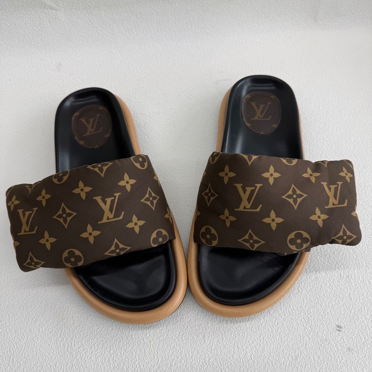 Louis Vuitton Louis Vuitton Down Brown Sandals us_8 Women Size US 8 / IT 38 - 9 Thumbnail
