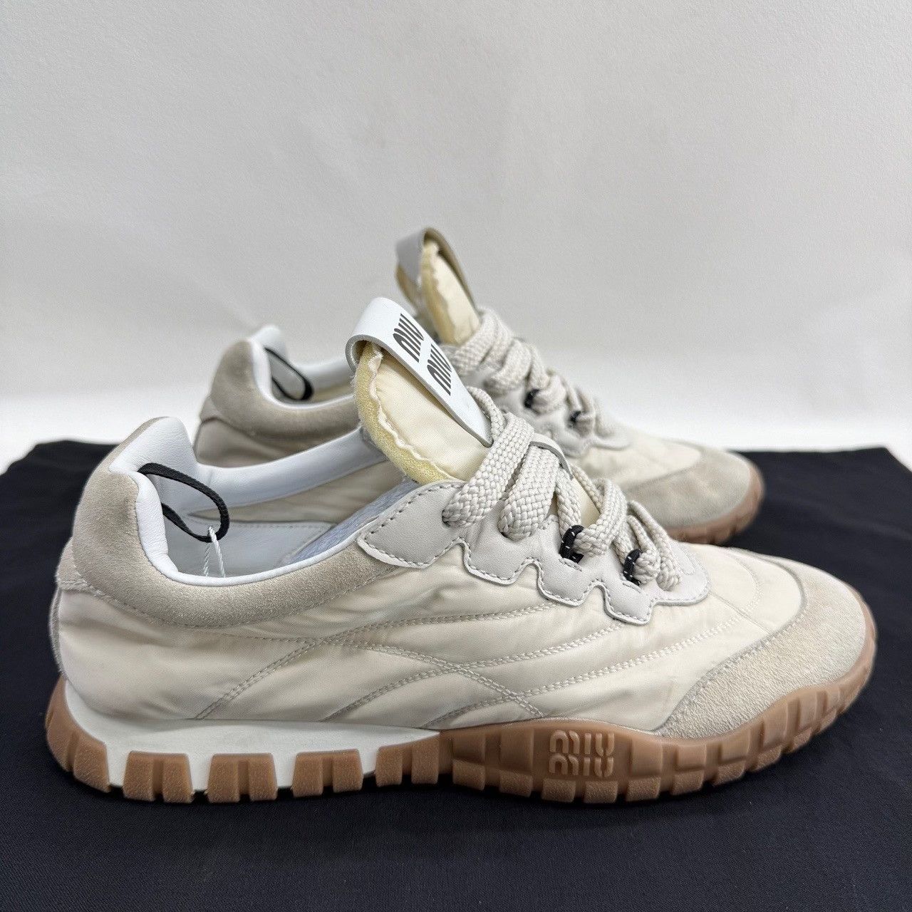 Miu Miu Miu Miu Beige Lowtop Sneakers us_5 Women Size US 5 / IT 35 - 4 Thumbnail