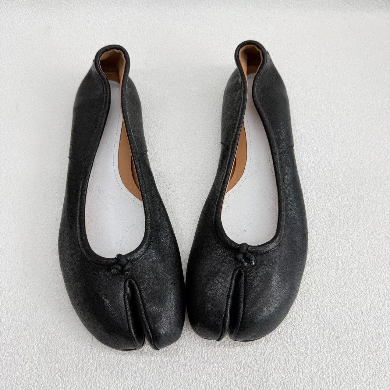 Maison Margiela Maison Margiela Black Lowtop Sneakers us_6 Women Size US 6 / IT 36 - 9 Thumbnail