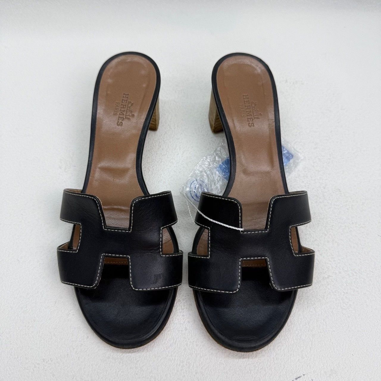Hermes Hermes Leather Black Sandals us_6 Women Size US 6 / IT 36 - 2 Thumbnail