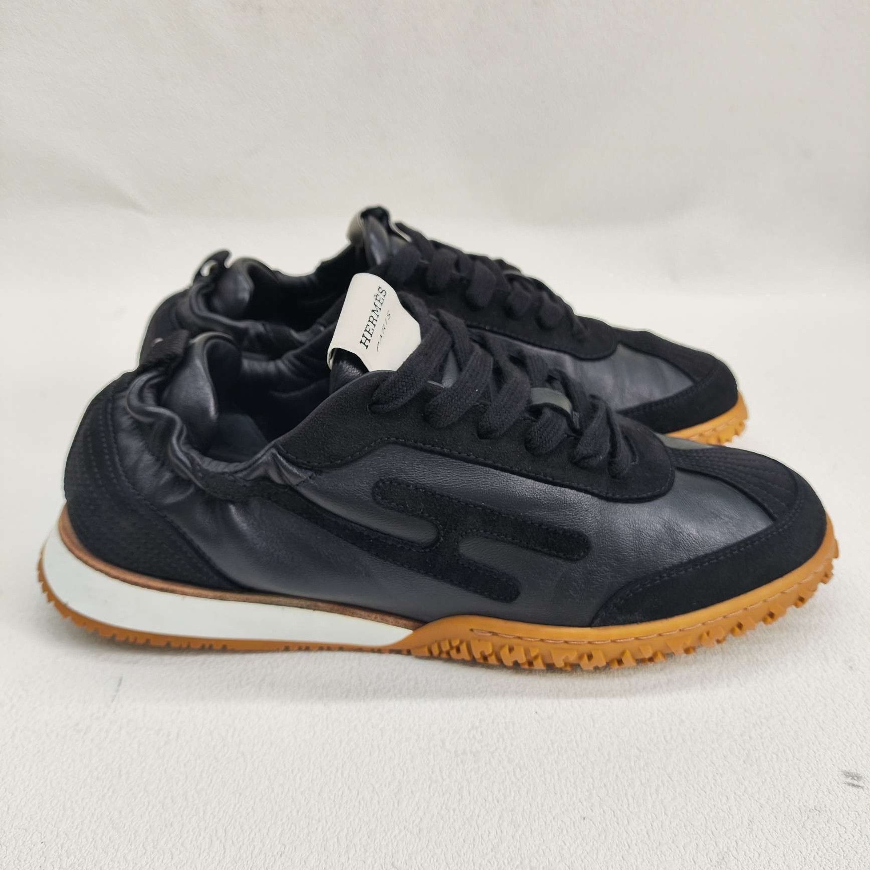 Hermes Hermes Casual Black Lowtop Sneakers us_7-5 Women Size US 7.5 / IT 37.5 - 4 Thumbnail