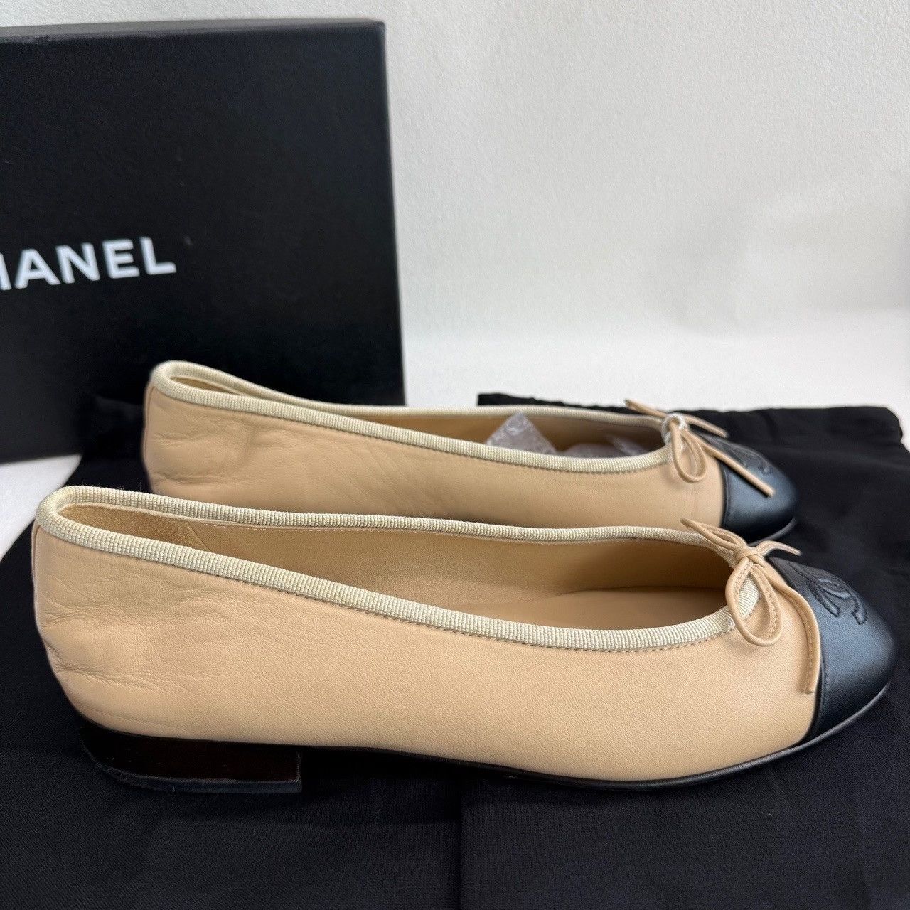 Chanel Chanel Black Lowtop Sneakers us_6 Women Size US 6 / IT 36 - 5 Thumbnail