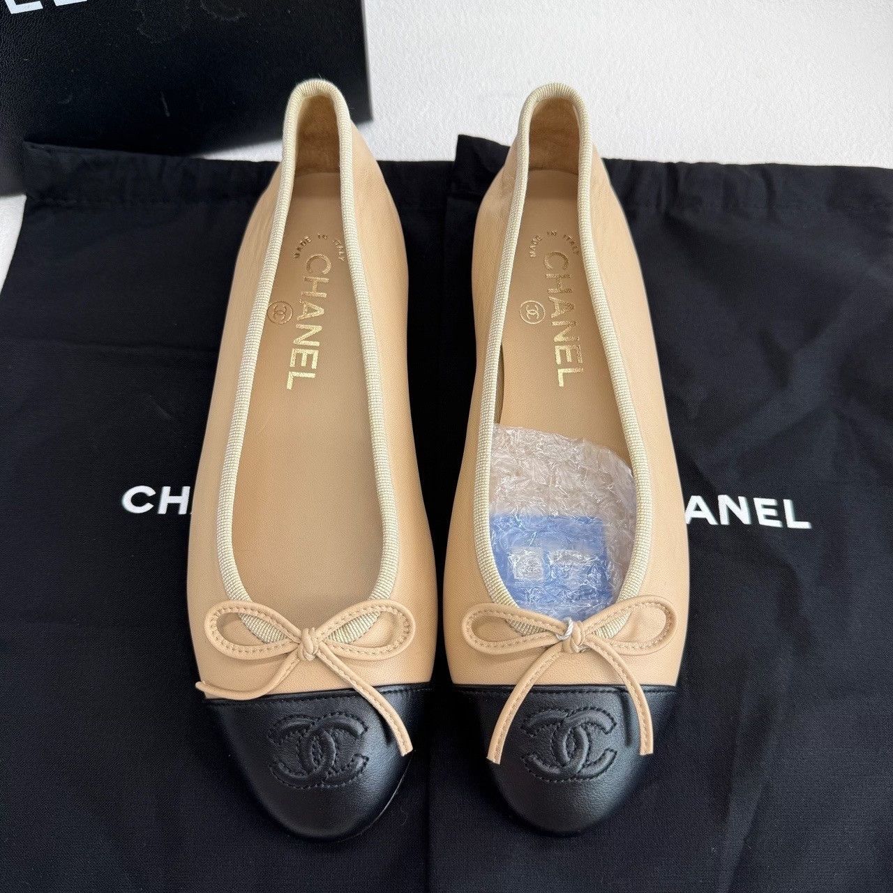 Chanel Chanel Black Lowtop Sneakers us_6 Women Size US 6 / IT 36 - 3 Thumbnail