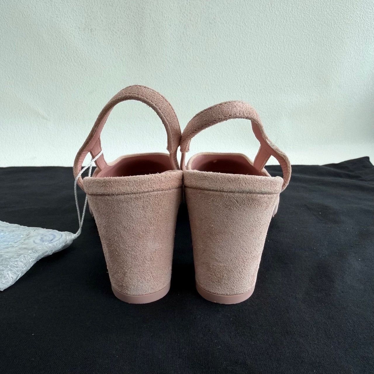 Chanel Chanel Pink Sandals us_6 Women Size US 6 / IT 36 - 5 Thumbnail