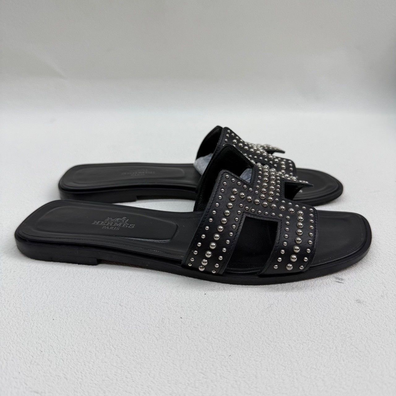 Hermes Hermes Silver Sandals us_6-5 Women Size US 6.5 / IT 36.5 - 4 Thumbnail