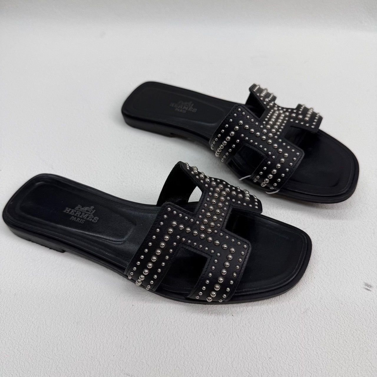 Hermes Hermes Silver Sandals us_6-5 Women Size US 6.5 / IT 36.5 - 3 Thumbnail