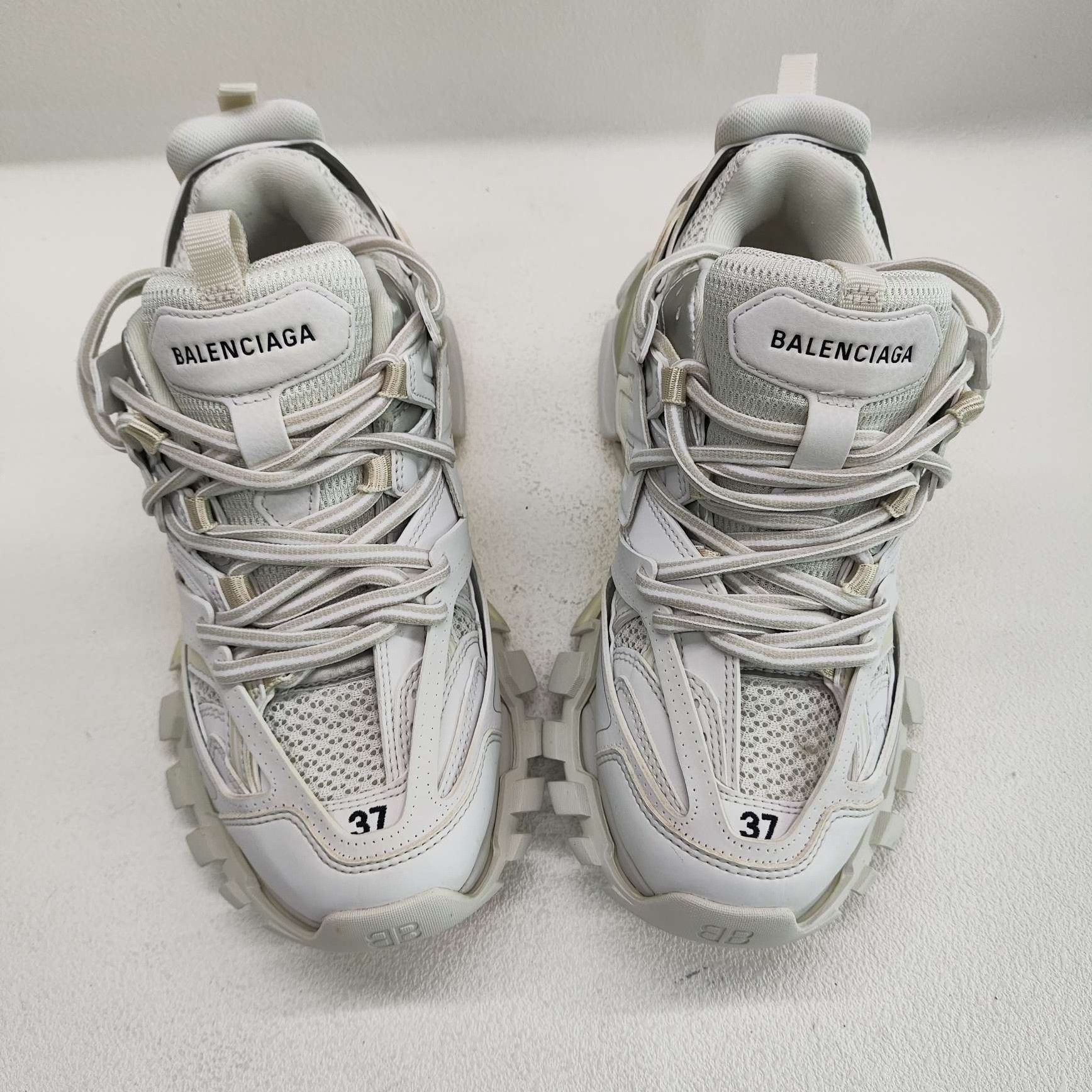 Balenciaga Balenciaga White Lowtop Sneakers us_6-5 Women Size US 6.5 / IT 36.5 - 9 Thumbnail