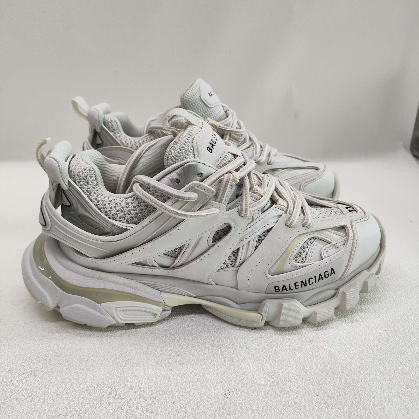 Balenciaga Balenciaga White Lowtop Sneakers us_6-5 Women Size US 6.5 / IT 36.5 - 4 Thumbnail