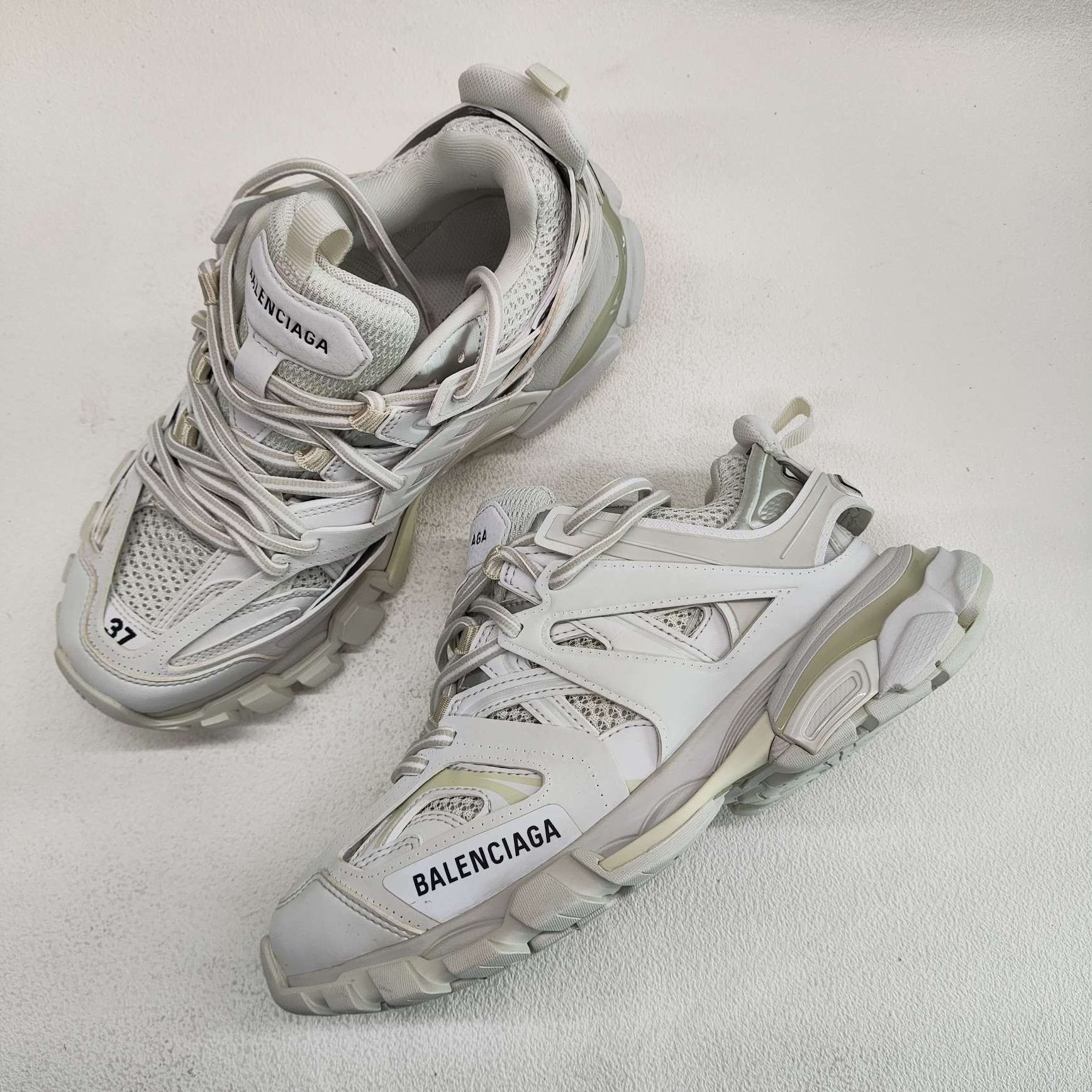 Balenciaga Balenciaga White Lowtop Sneakers us_6-5 Women Size US 6.5 / IT 36.5 - 8 Thumbnail