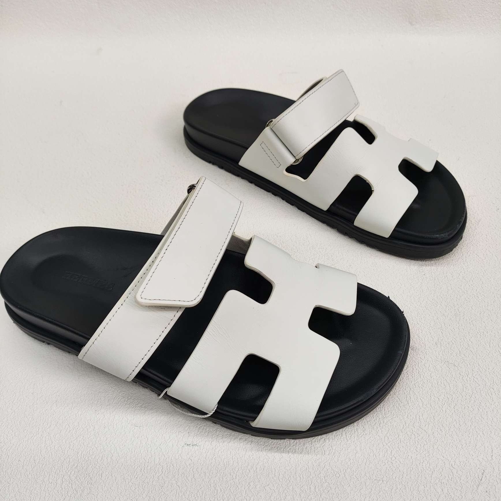 Hermes Hermes White Sandals us_7-5 Women Size US 7.5 / IT 37.5 - 3 Thumbnail