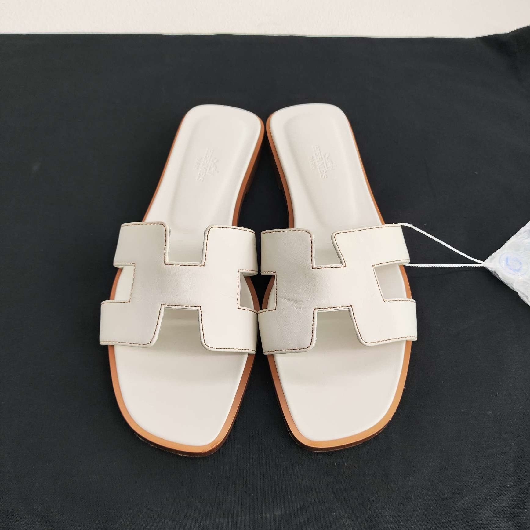 Hermes Hermes White Sandals us_6-5 Women Size US 6.5 / IT 36.5 - 2 Thumbnail