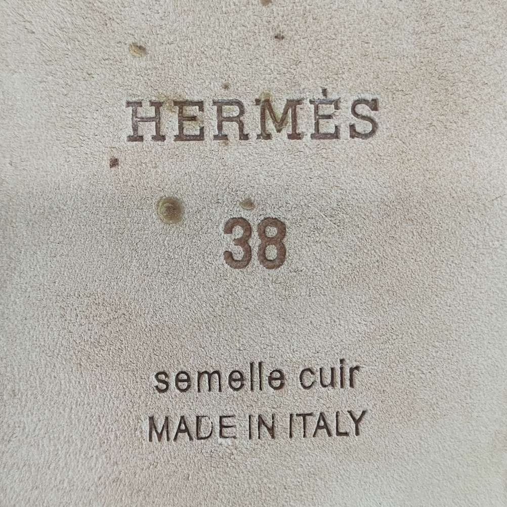Hermes Hermes White Sandals us_7-5 Women Size US 7.5 / IT 37.5 - 6 Thumbnail