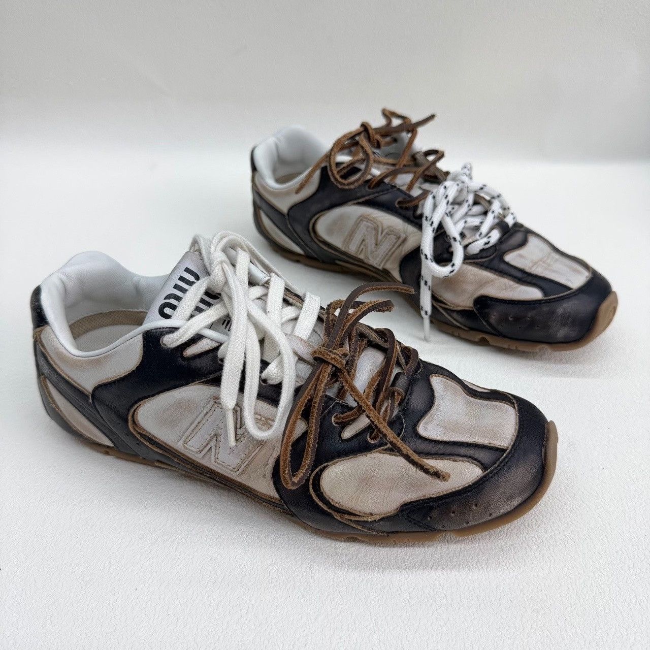 New Balance New Balance Leather Black Lowtop Sneakers us_6-5 Women Size US 6.5 / IT 36.5 - 2 Thumbnail
