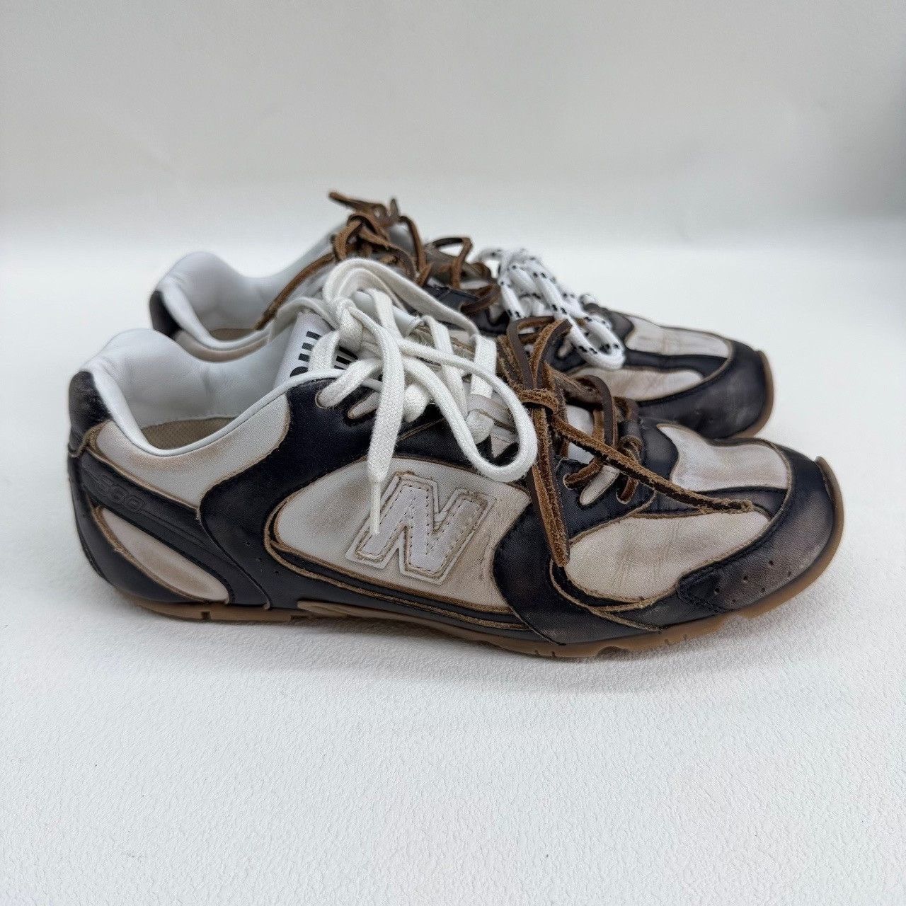 New Balance New Balance Leather Black Lowtop Sneakers us_6-5 Women Size US 6.5 / IT 36.5 - 4 Thumbnail