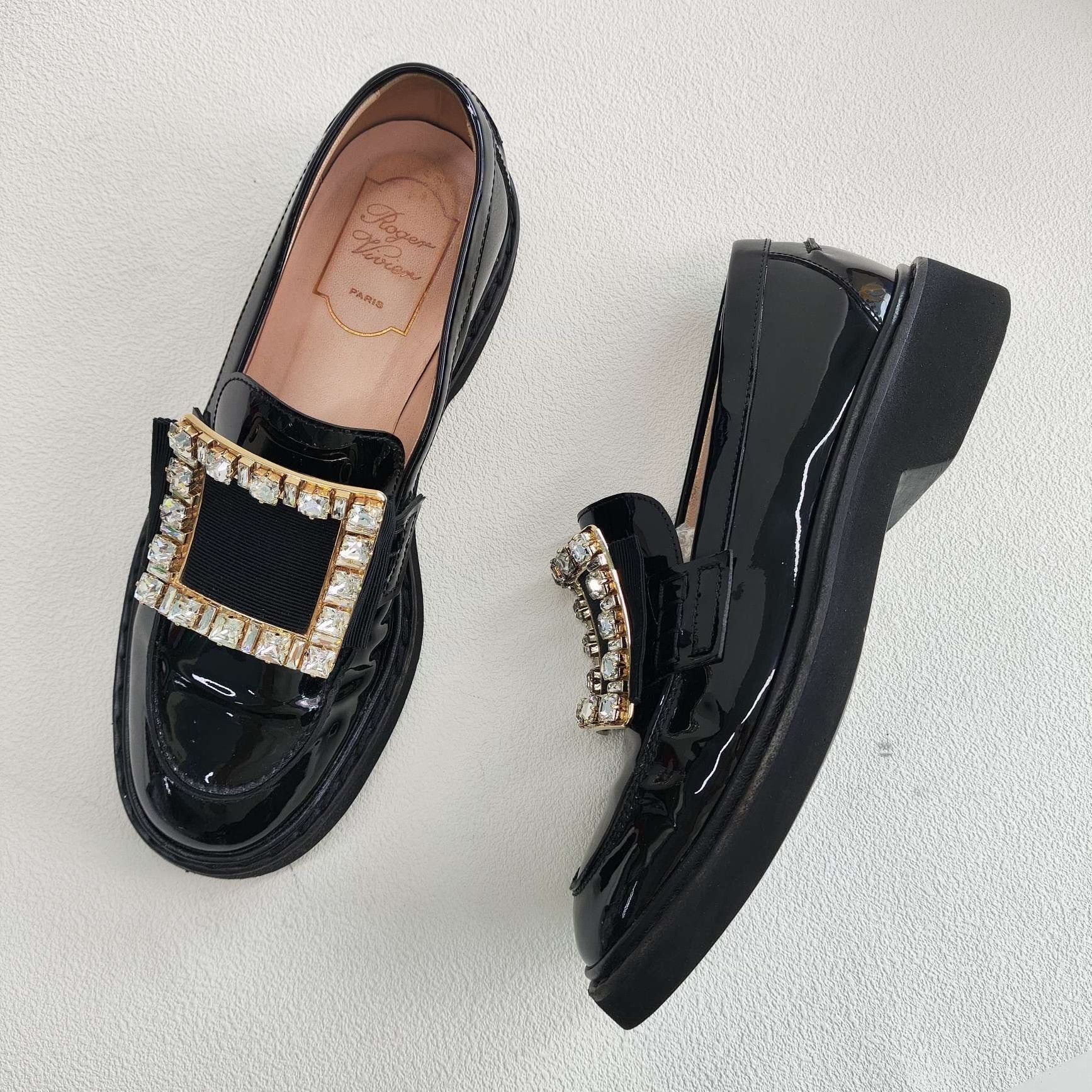 Roger Vivier Roger Vivier Retro Black Lowtop Sneakers us_6-5 Women Size US 6.5 / IT 36.5 - 8 Thumbnail