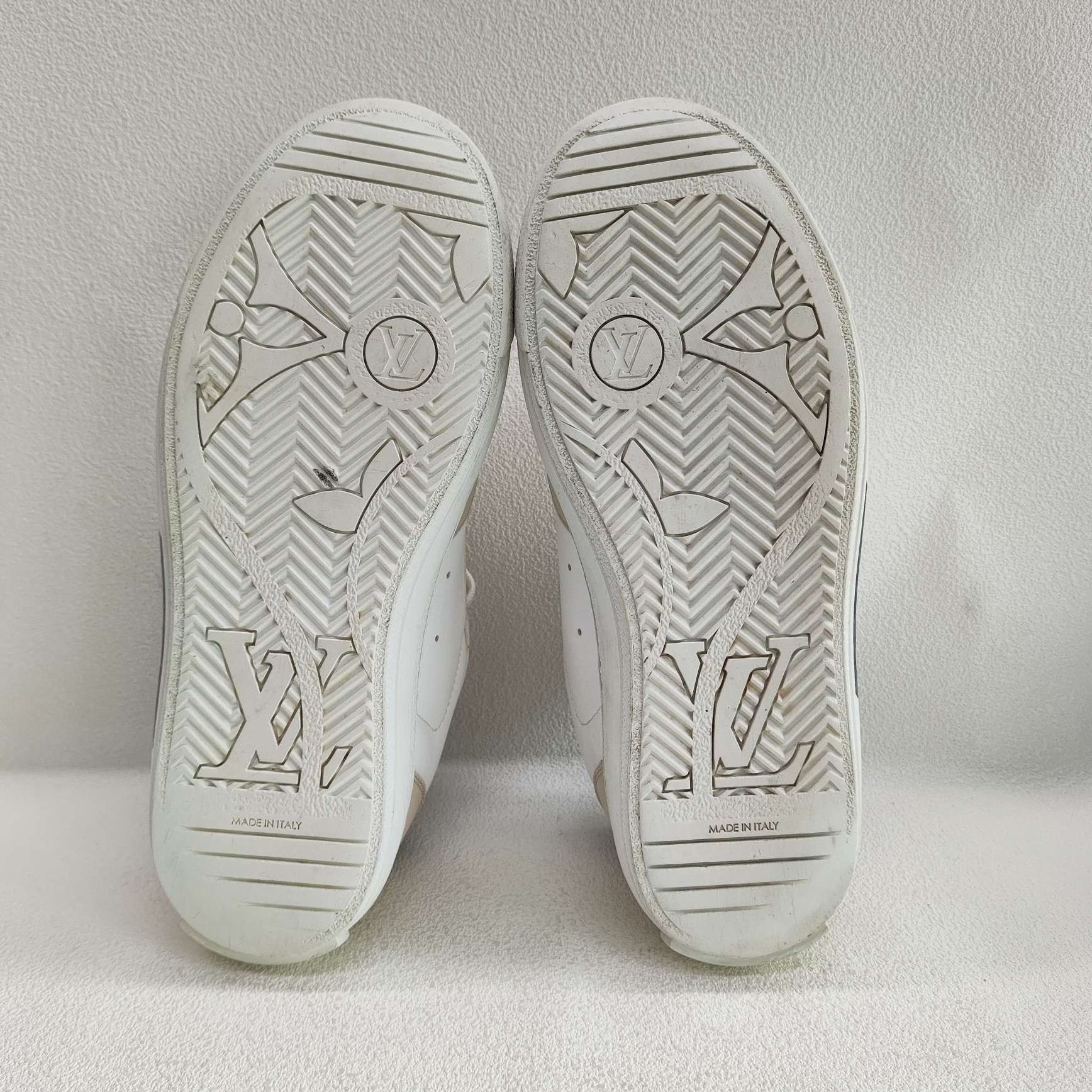 Louis Vuitton Louis Vuitton White Lowtop Sneakers us_6-5 Women Size US 6.5 / IT 36.5 - 6 Thumbnail