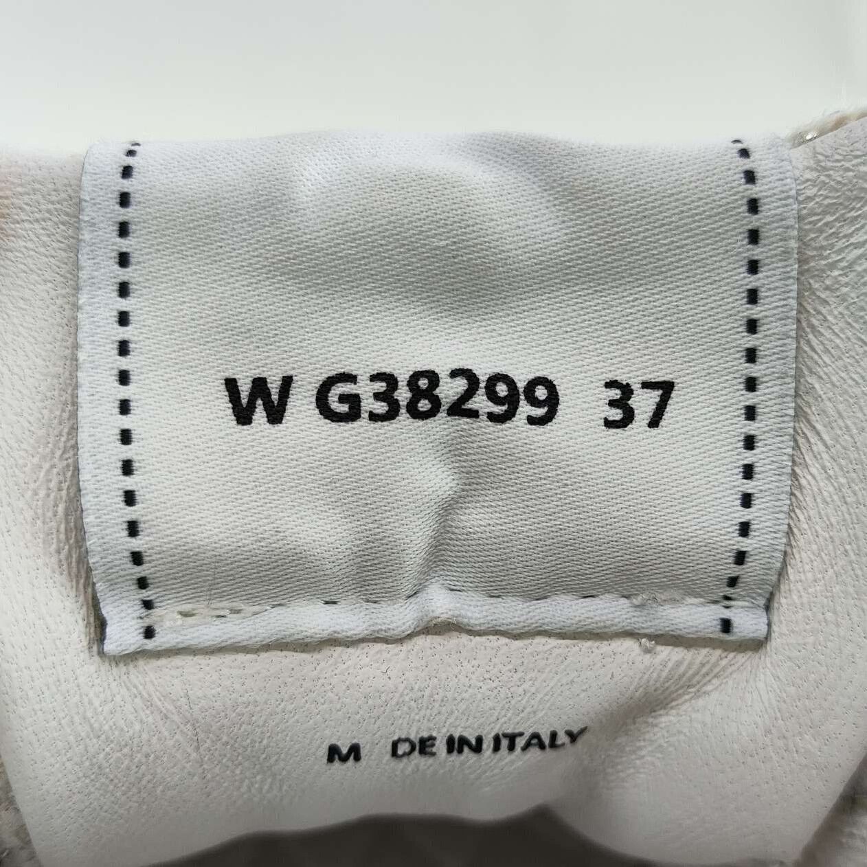 Chanel Chanel Casual White Lowtop Sneakers us_6-5 Women Size US 6.5 / IT 36.5 - 6 Thumbnail
