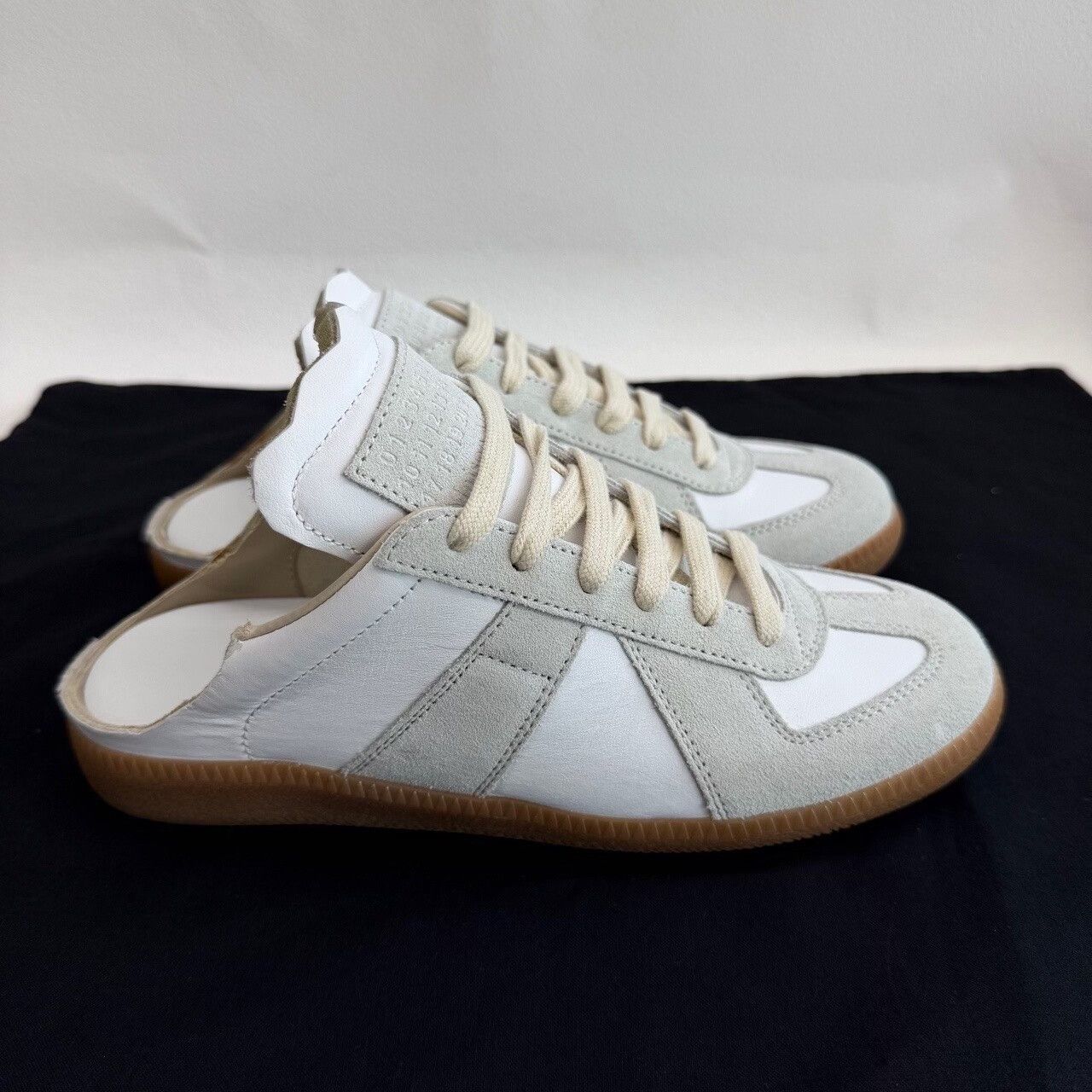 Maison Margiela Maison Margiela White Lowtop Sneakers us_5 Women Size US 5 / IT 35 - 4 Thumbnail