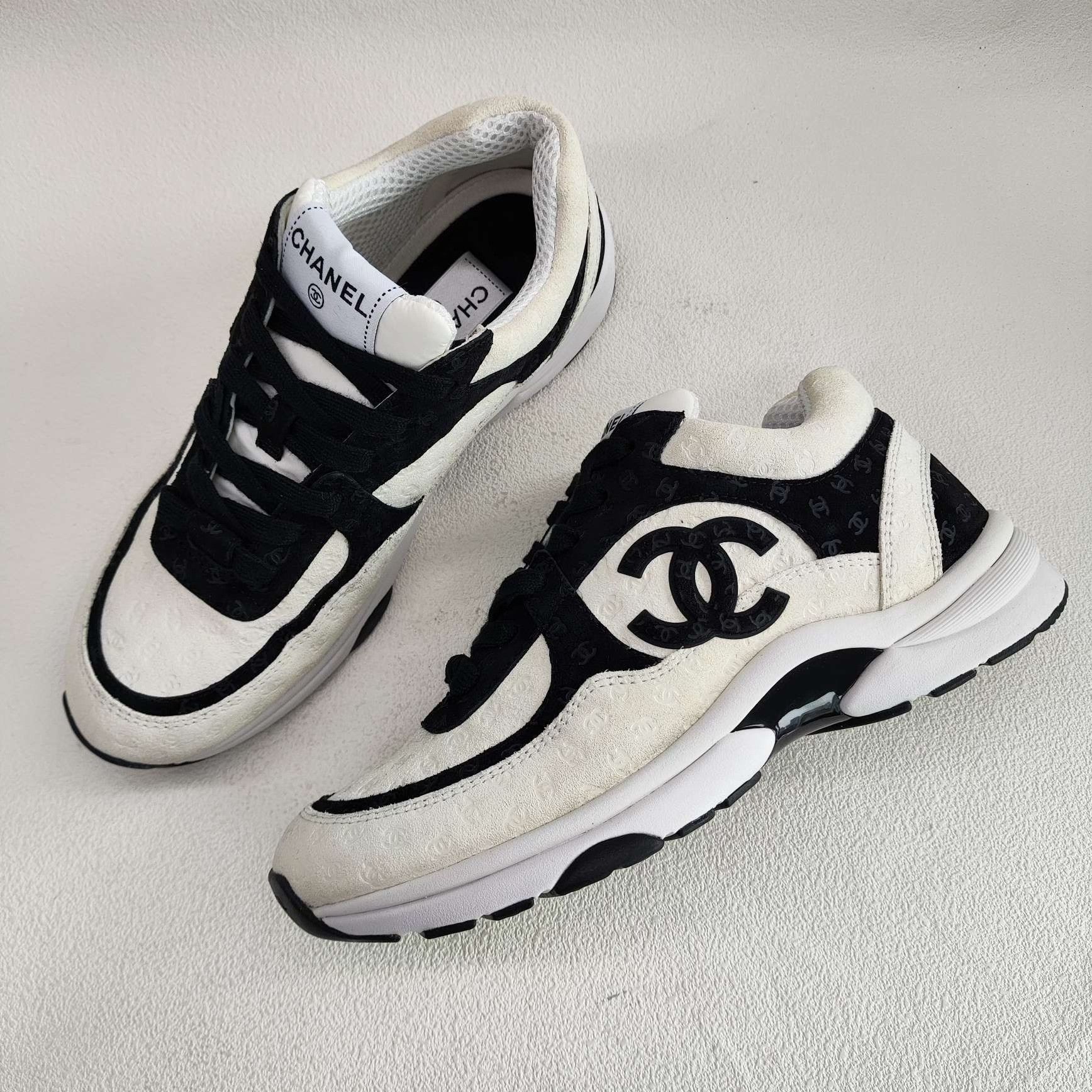 Chanel Chanel Casual Black Lowtop Sneakers us_8-5 Women Size US 8.5 / IT 38.5 - 7 Thumbnail