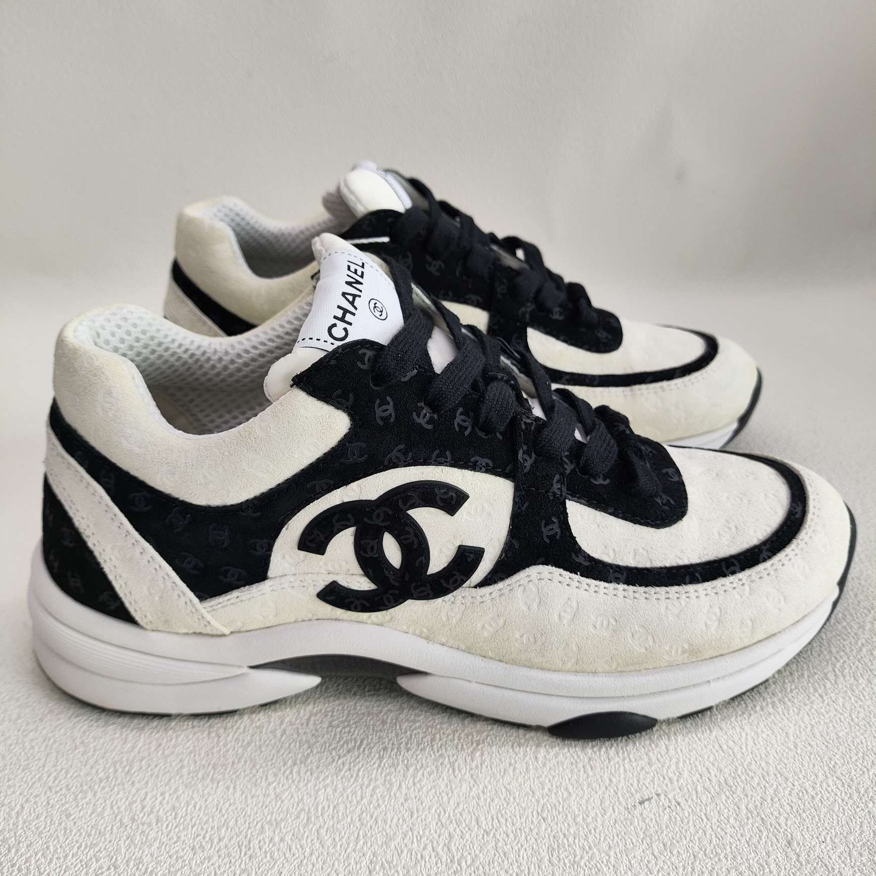 Chanel Chanel Casual Black Lowtop Sneakers us_8-5 Women Size US 8.5 / IT 38.5 - 4 Thumbnail