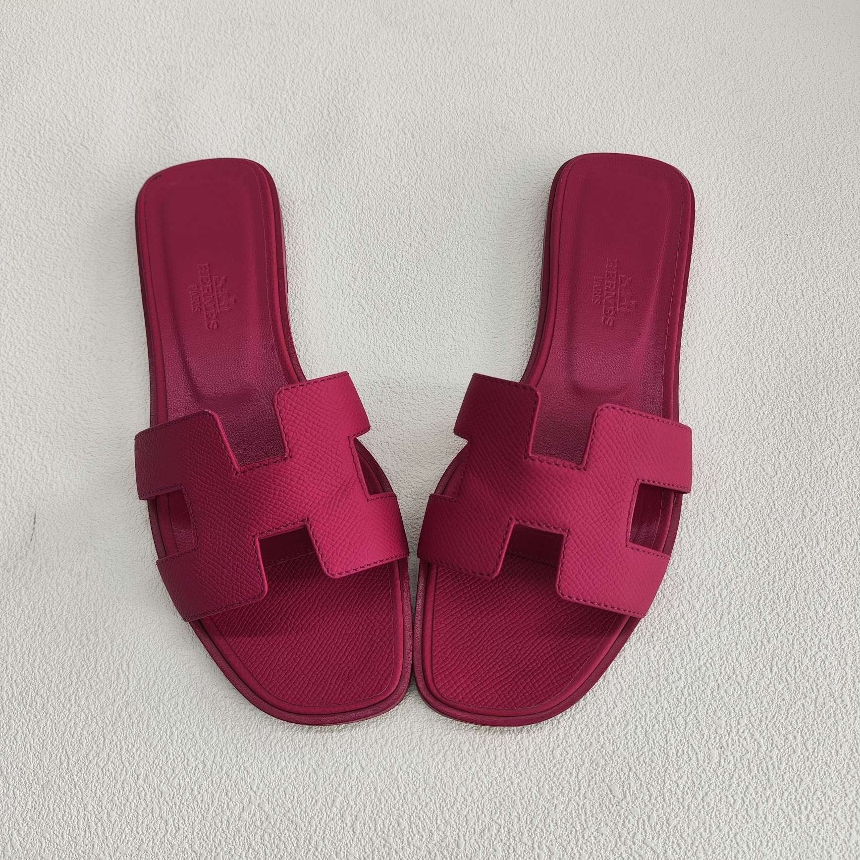 Hermes Hermes Red Sandals us_6 Women Size US 6 / IT 36 - 9 Thumbnail