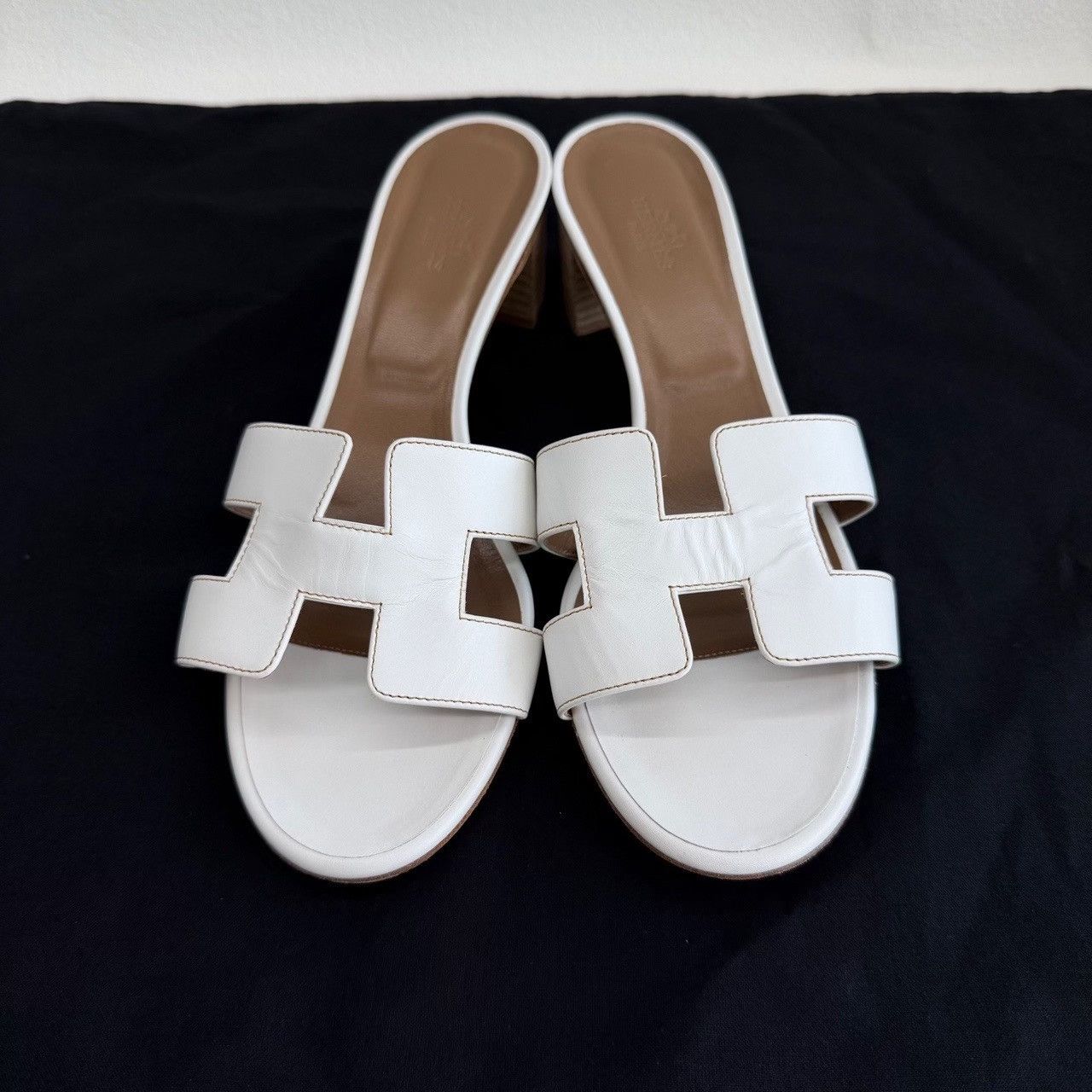 Hermes Hermes White Sandals us_8-5 Women Size US 8.5 / IT 38.5 - 2 Thumbnail