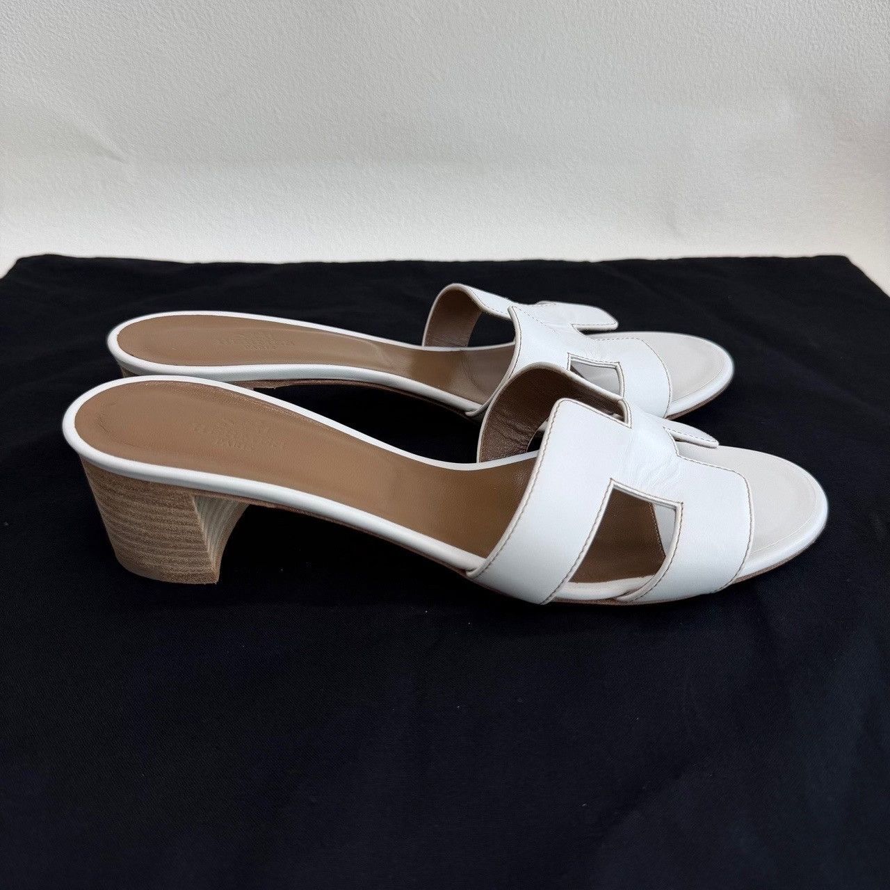 Hermes Hermes White Sandals us_8-5 Women Size US 8.5 / IT 38.5 - 4 Thumbnail