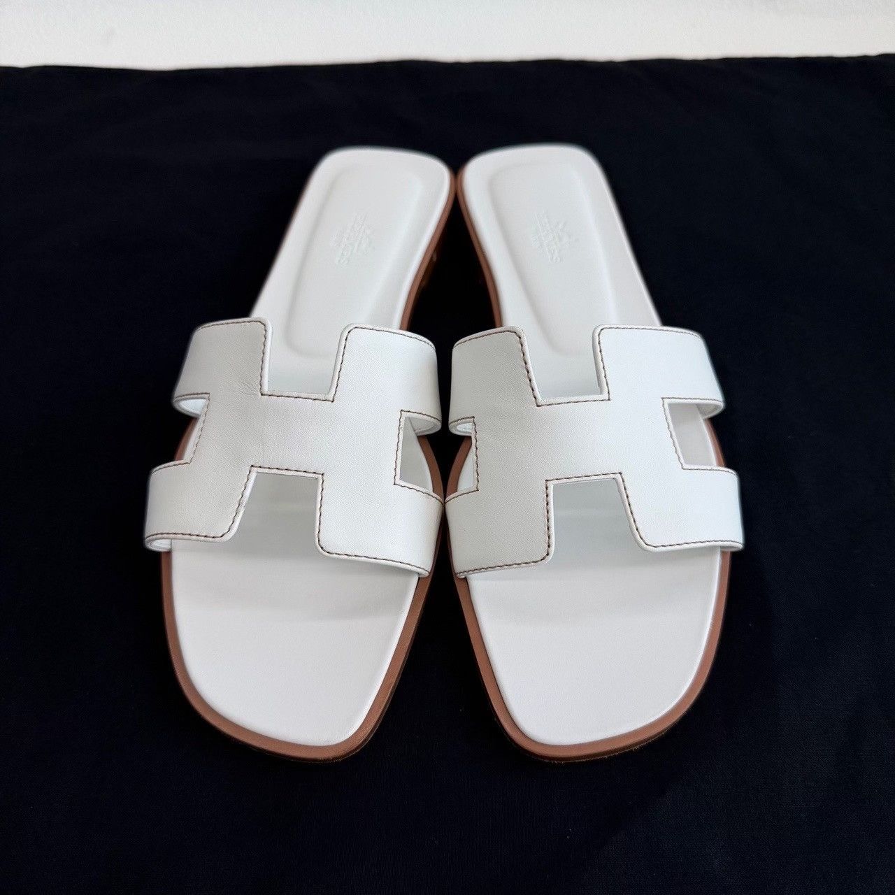 Hermes Hermes White Sandals us_8-5 Women Size US 8.5 / IT 38.5 - 2 Thumbnail
