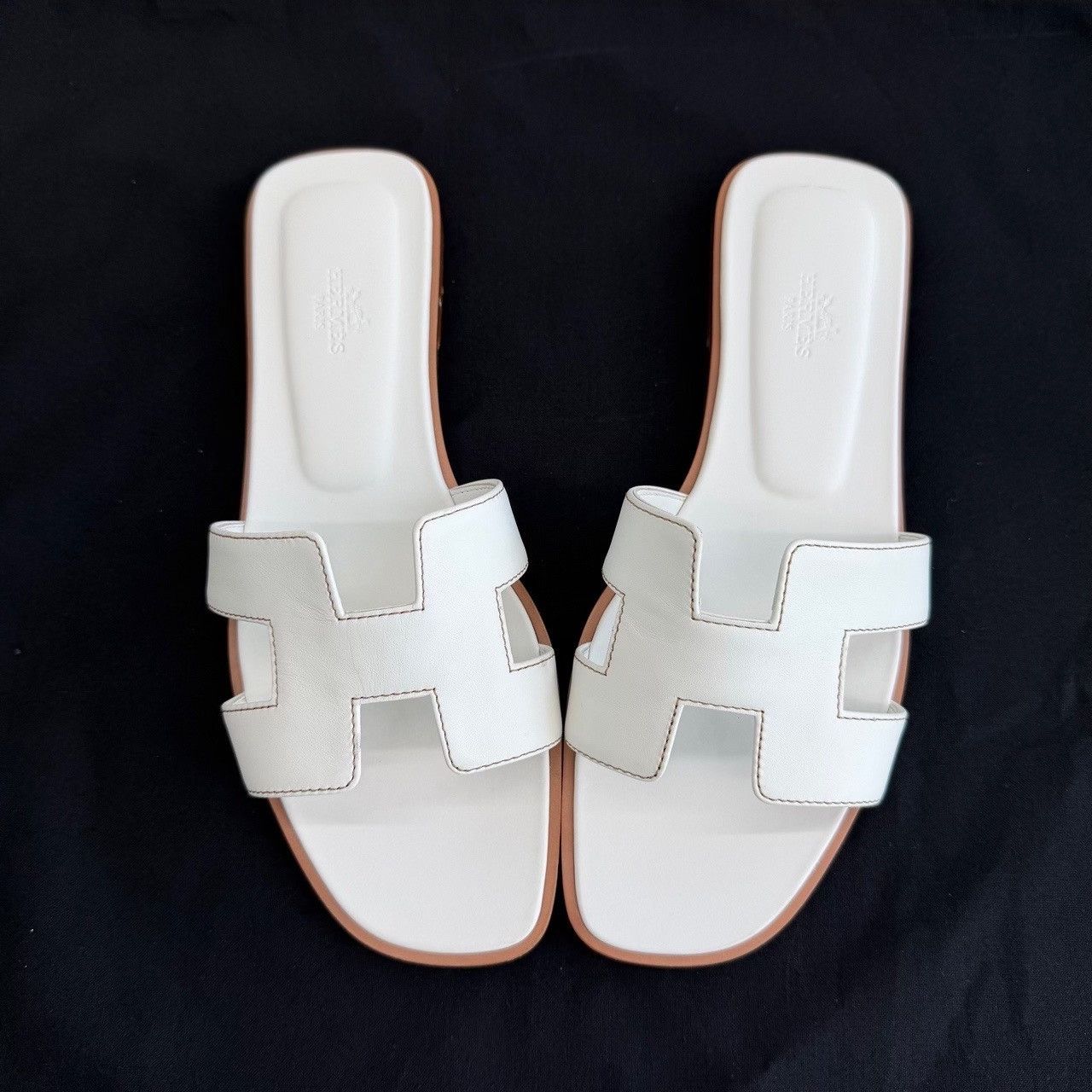 Hermes Hermes White Sandals us_8-5 Women Size US 8.5 / IT 38.5 - 9 Thumbnail