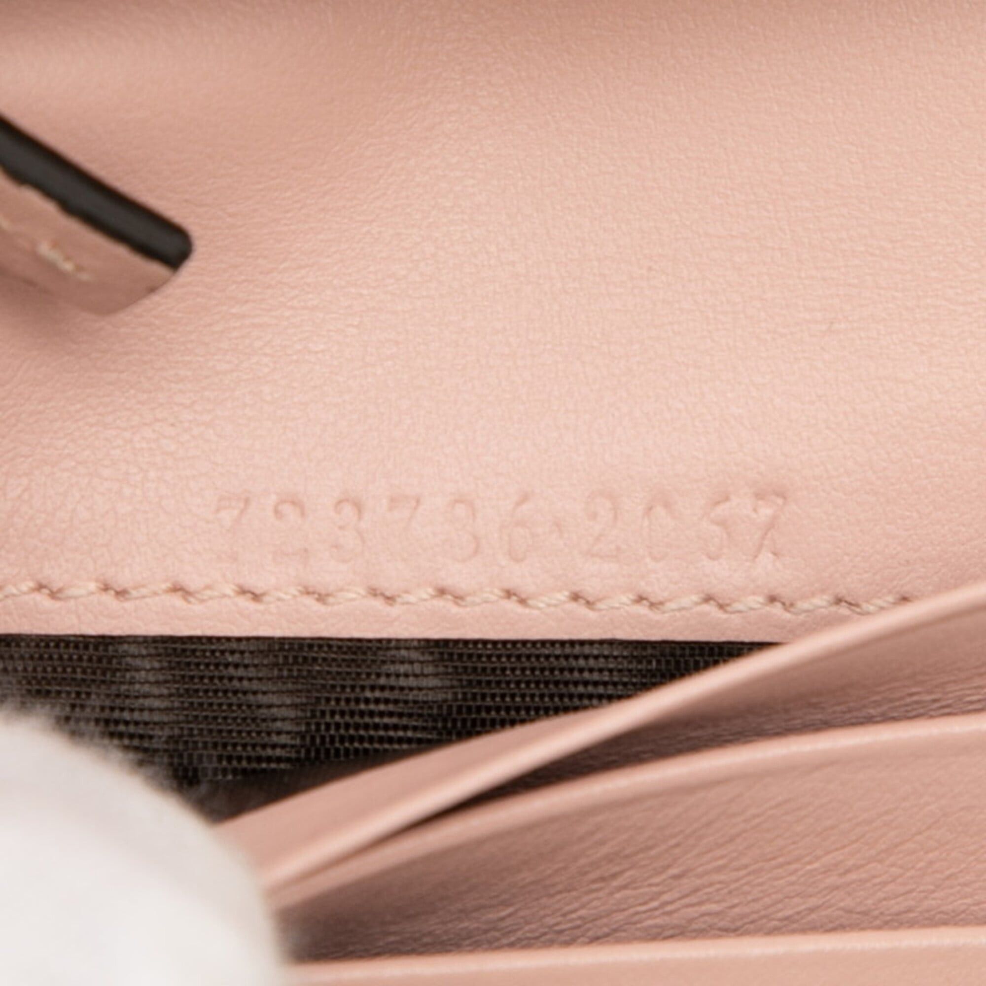 Gucci Gucci GG Matelassé Logo Quilted Bi-fold Wallet 723786 Pink Leather Women's GUCCI Size ONE SIZE - 7 Thumbnail