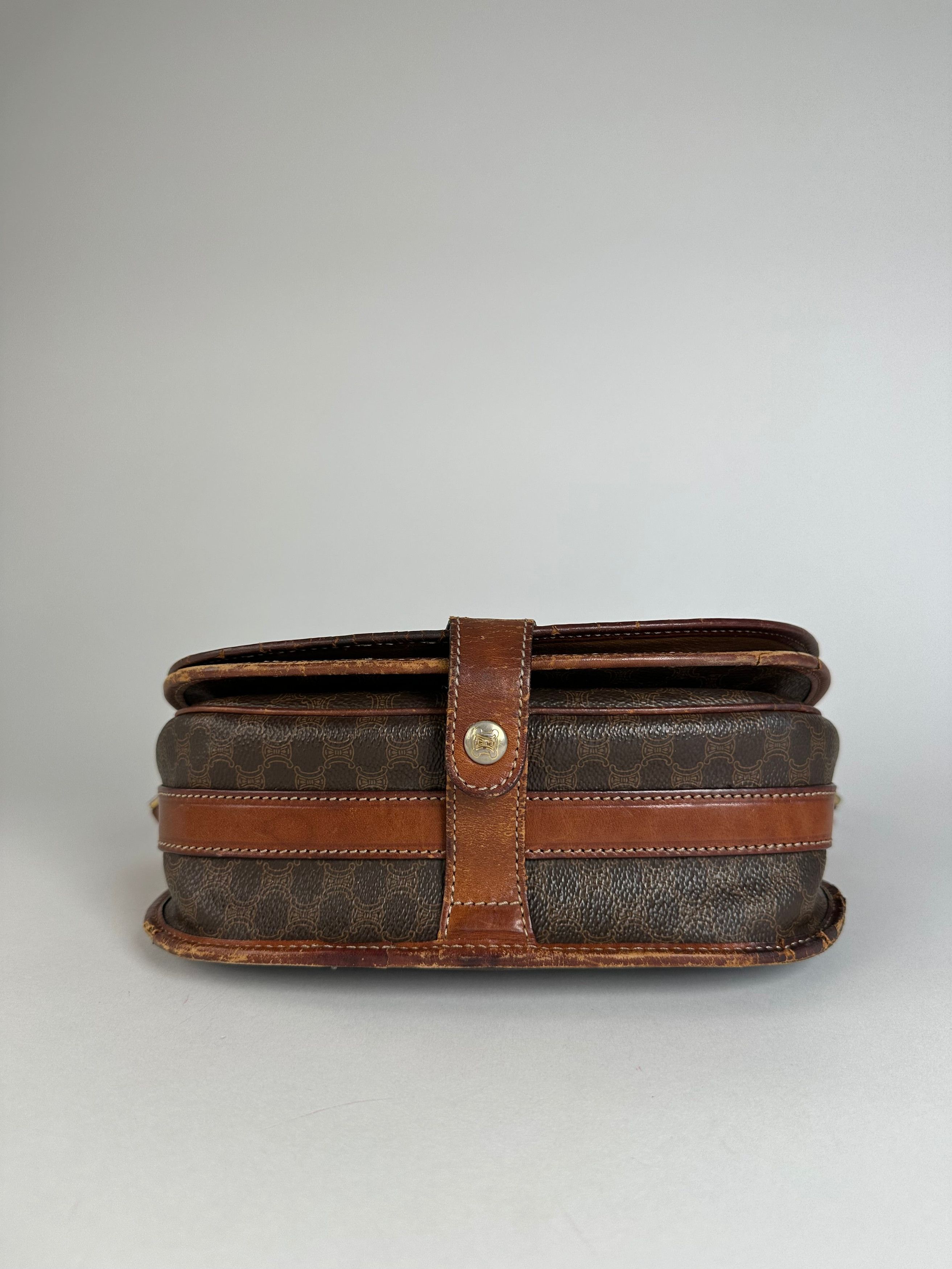Celine Vintage Paris Triomphe Monogram Leather Shoulder Bag Brown Size ONE SIZE - 10 Thumbnail