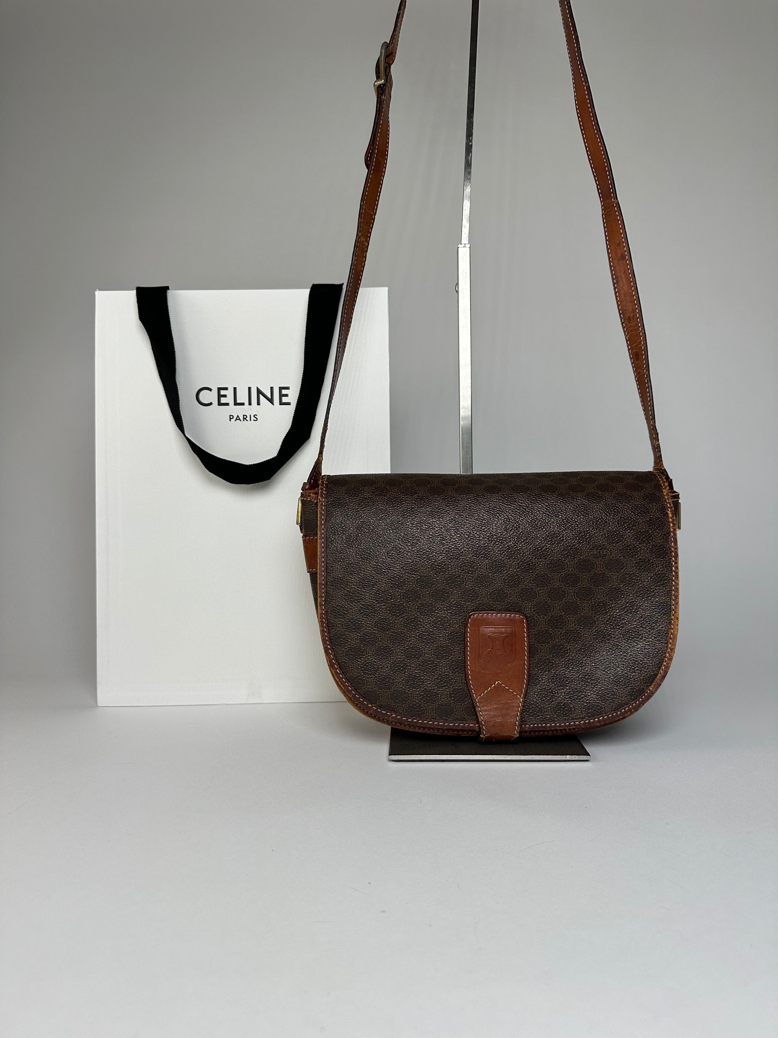 Celine Vintage Paris Triomphe Monogram Leather Shoulder Bag Brown Size ONE SIZE - 12 Thumbnail