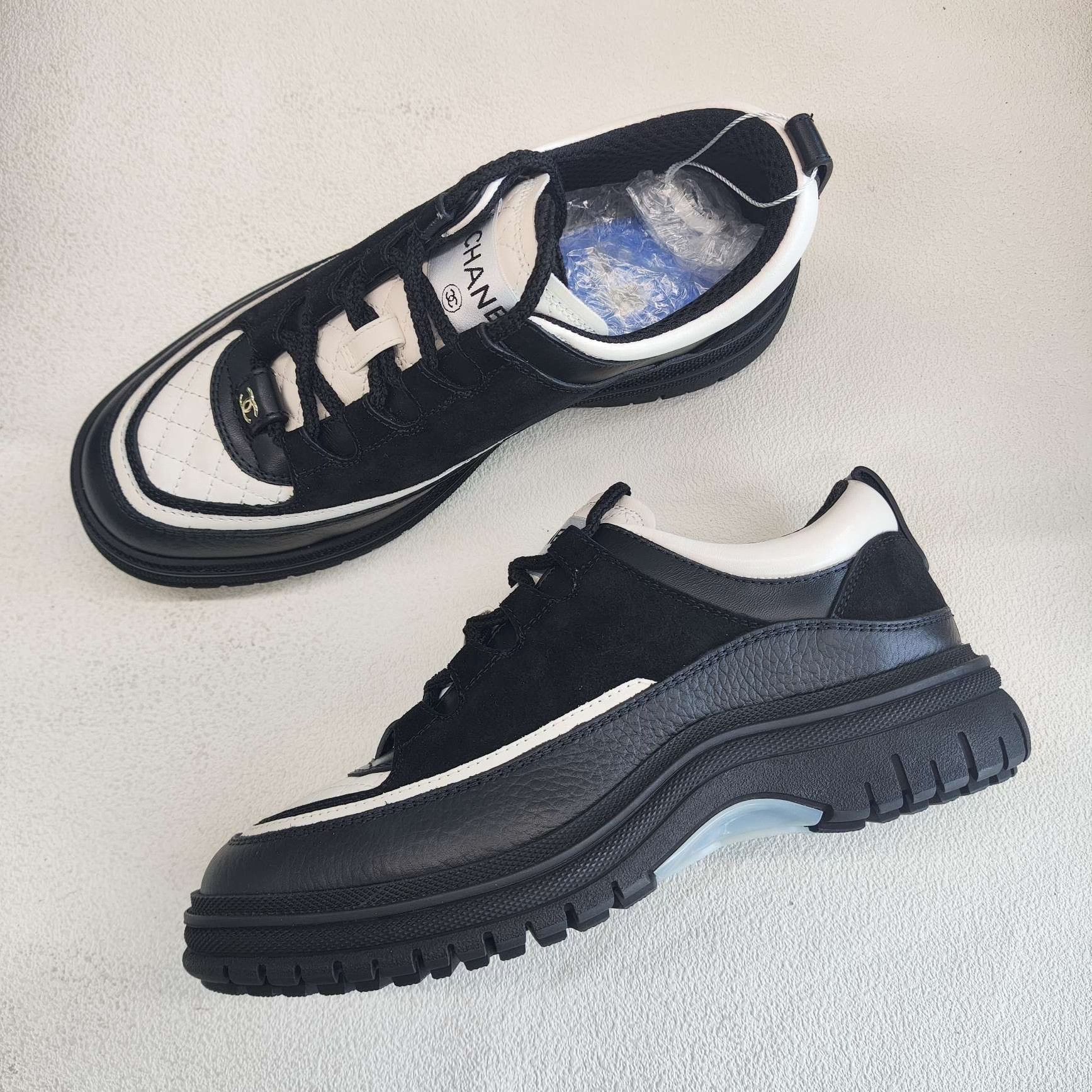 Chanel Chanel Leather Black Lowtop Sneakers us_6-5 Women Size US 6.5 / IT 36.5 - 8 Thumbnail