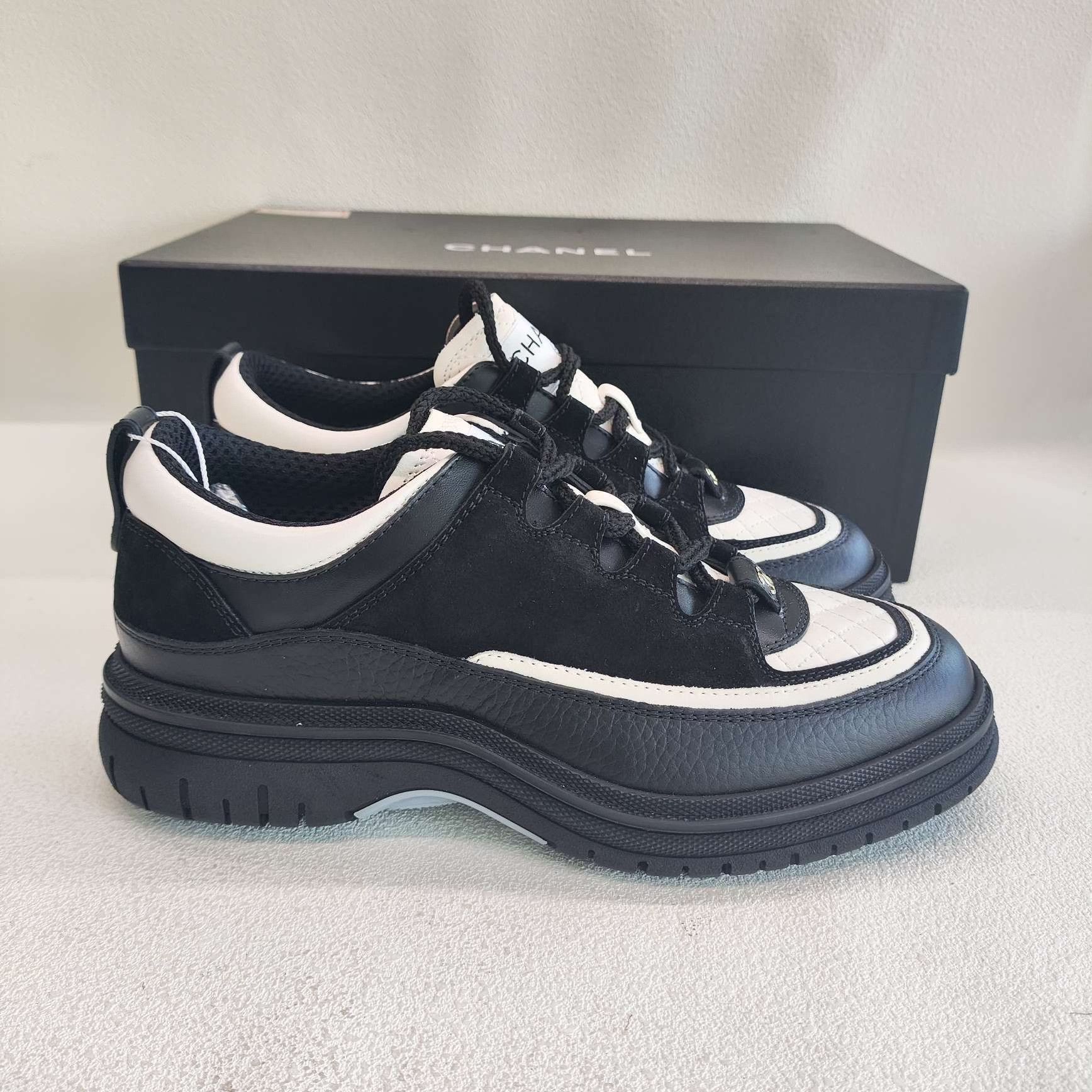 Chanel Chanel Leather Black Lowtop Sneakers us_6-5 Women Size US 6.5 / IT 36.5 - 4 Thumbnail