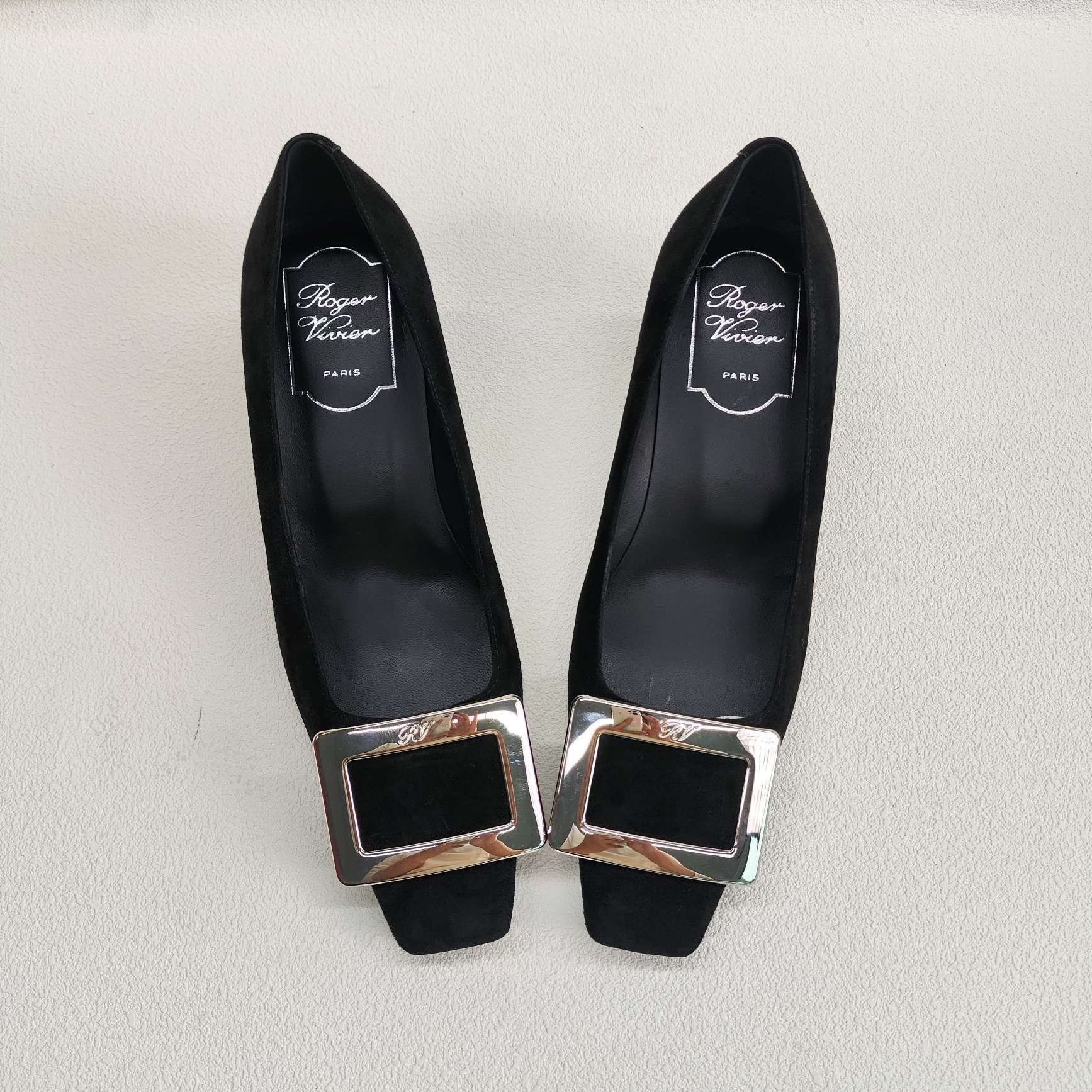 Roger Vivier Roger Vivier Retro Black Lowtop Sneakers us_5 Women Size US 5 / IT 35 - 9 Thumbnail