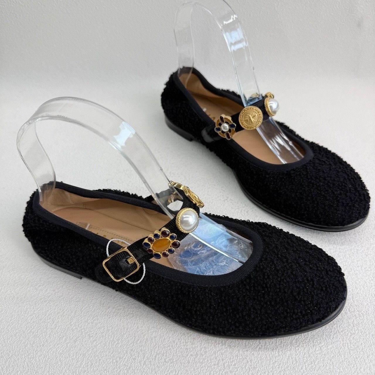 Chanel Chanel Wool Black Lowtop Sneakers us_7-5 Women Size US 7.5 / IT 37.5 - 3 Thumbnail