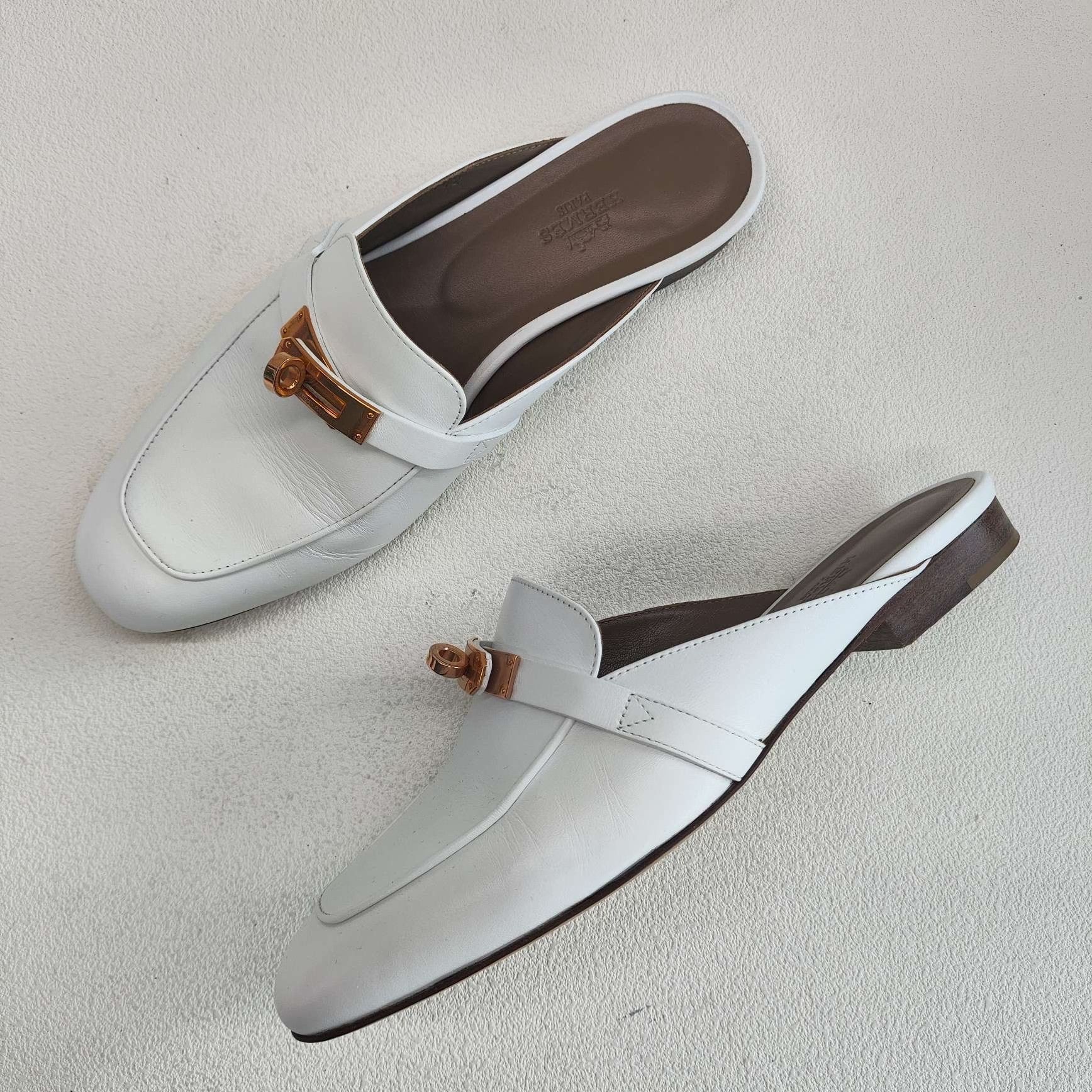 Hermes Hermes Gold Sandals us_7-5 Women Size US 7.5 / IT 37.5 - 8 Thumbnail