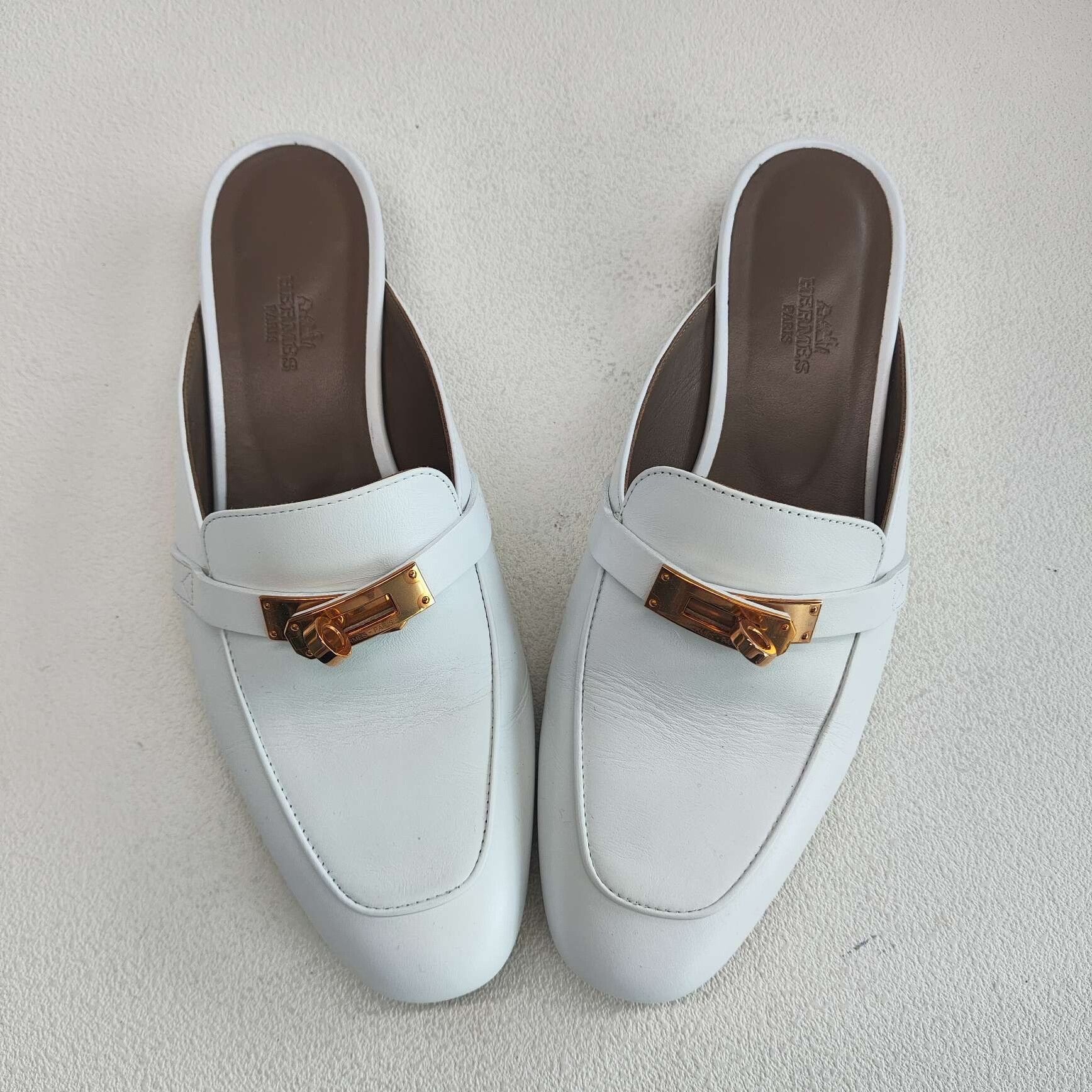 Hermes Hermes Gold Sandals us_7-5 Women Size US 7.5 / IT 37.5 - 9 Thumbnail