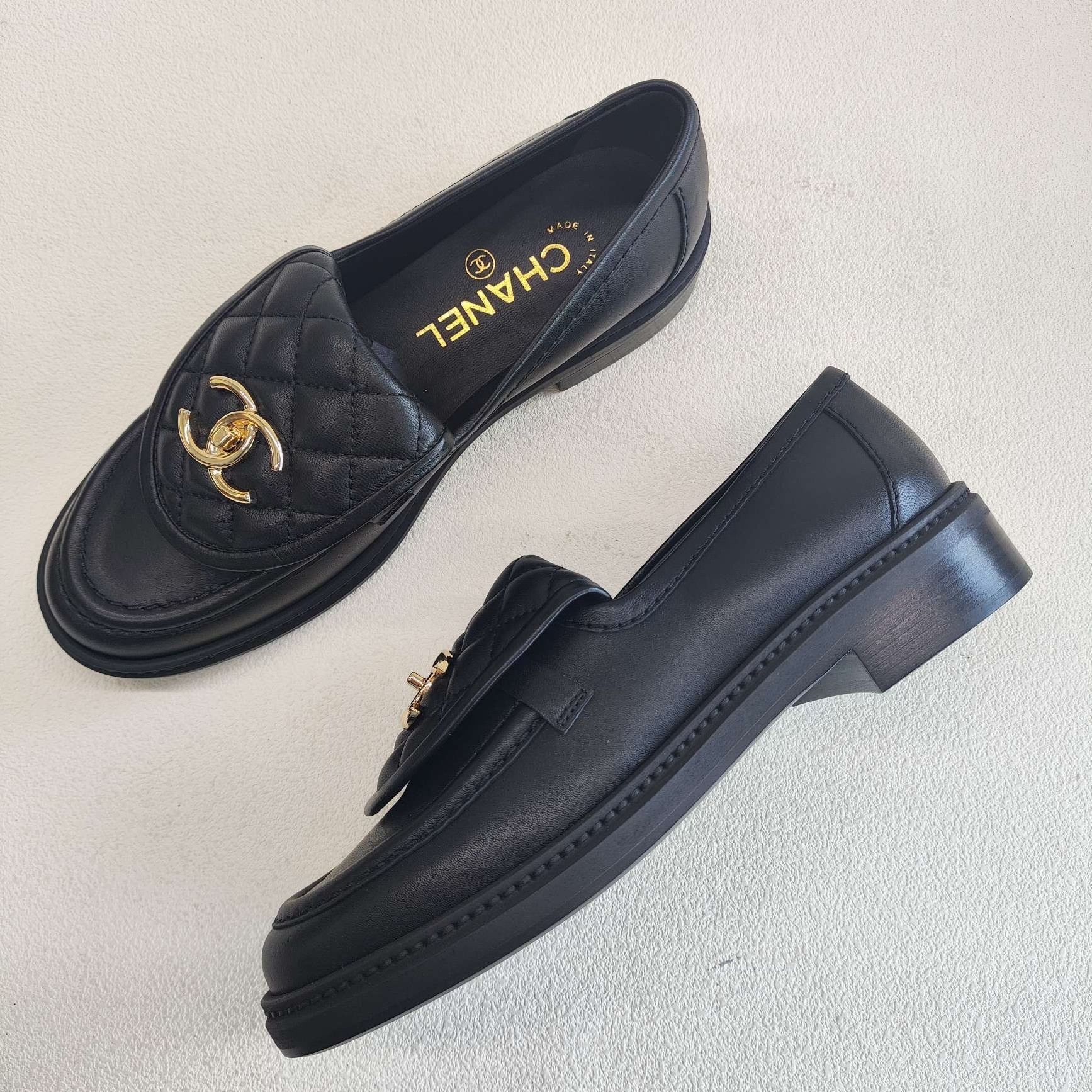 Chanel Chanel Black Lowtop Sneakers us_6 Women Size US 6 / IT 36 - 8 Thumbnail