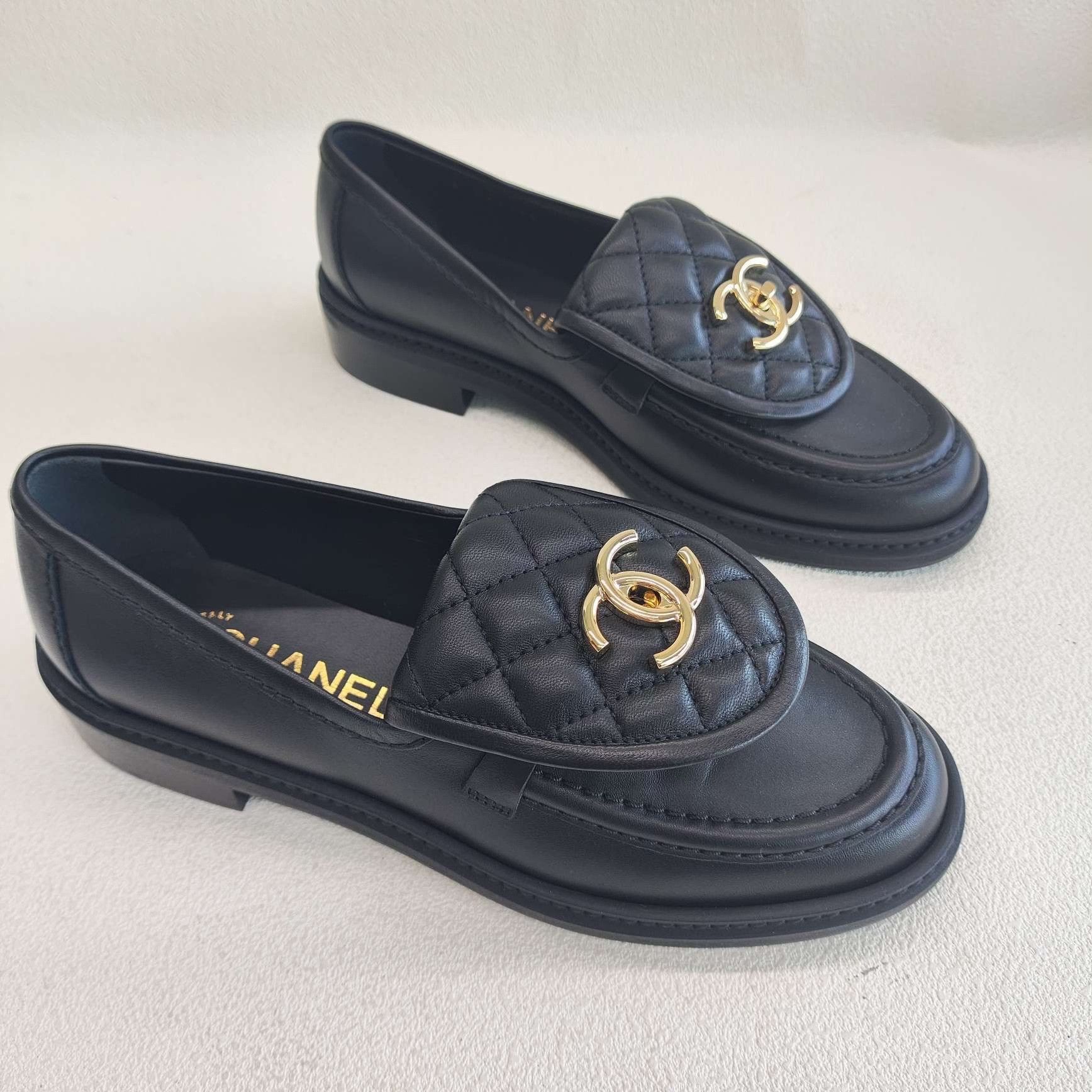Chanel Chanel Black Lowtop Sneakers us_6 Women Size US 6 / IT 36 - 3 Thumbnail