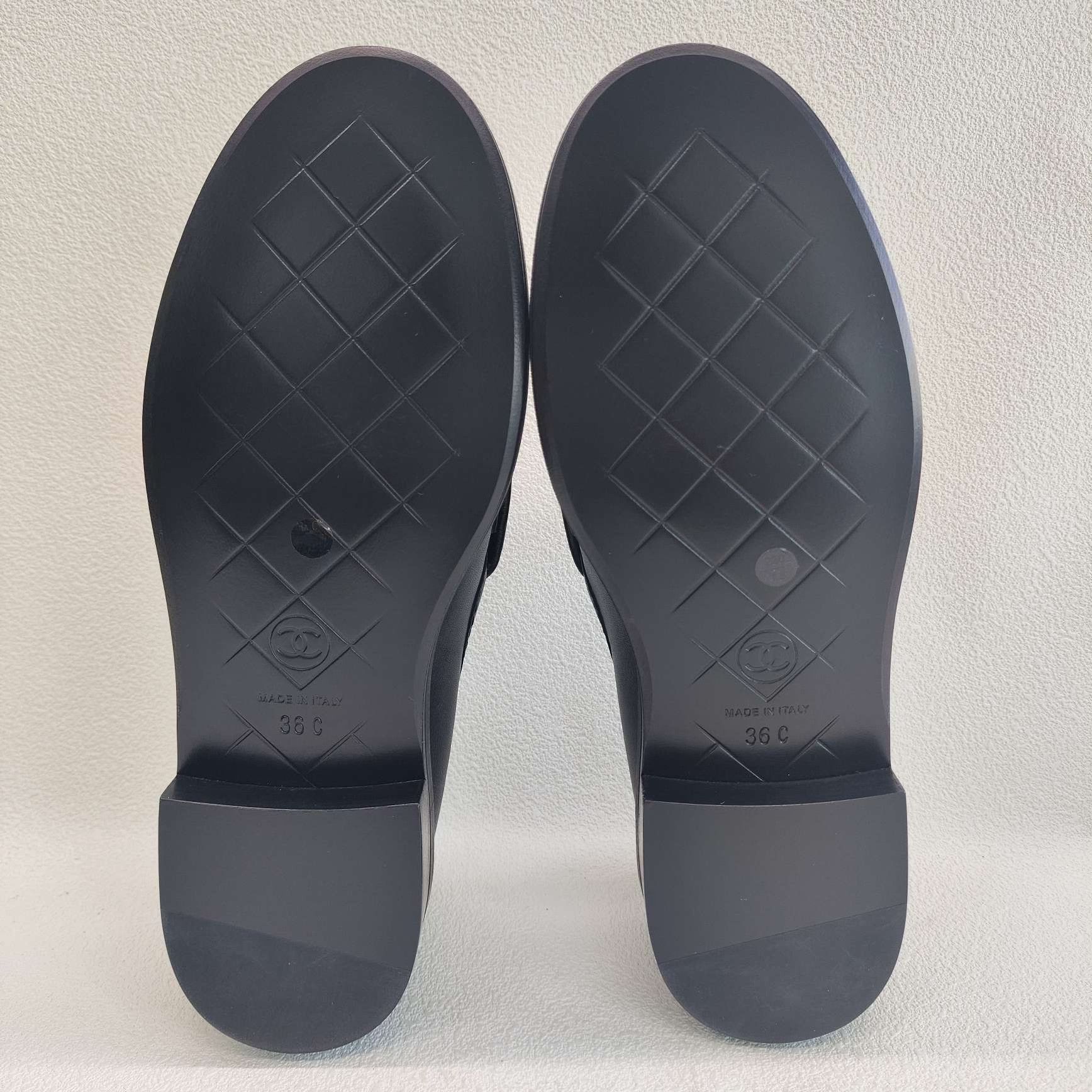 Chanel Chanel Black Lowtop Sneakers us_6 Women Size US 6 / IT 36 - 7 Thumbnail
