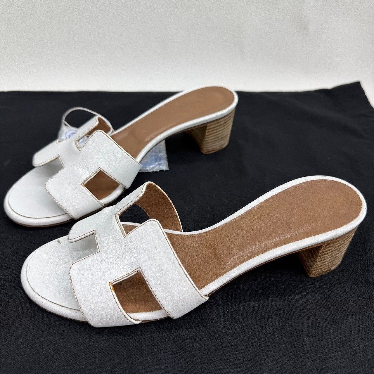 Hermes Hermes White Sandals us_6 Women Size US 6 / IT 36 - 4 Thumbnail