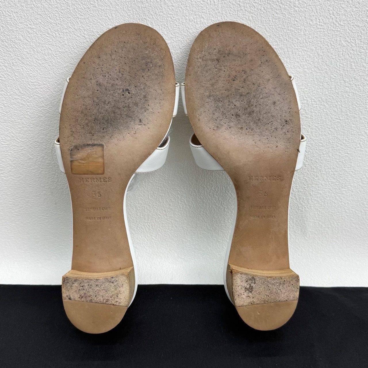 Hermes Hermes White Sandals us_6 Women Size US 6 / IT 36 - 7 Thumbnail
