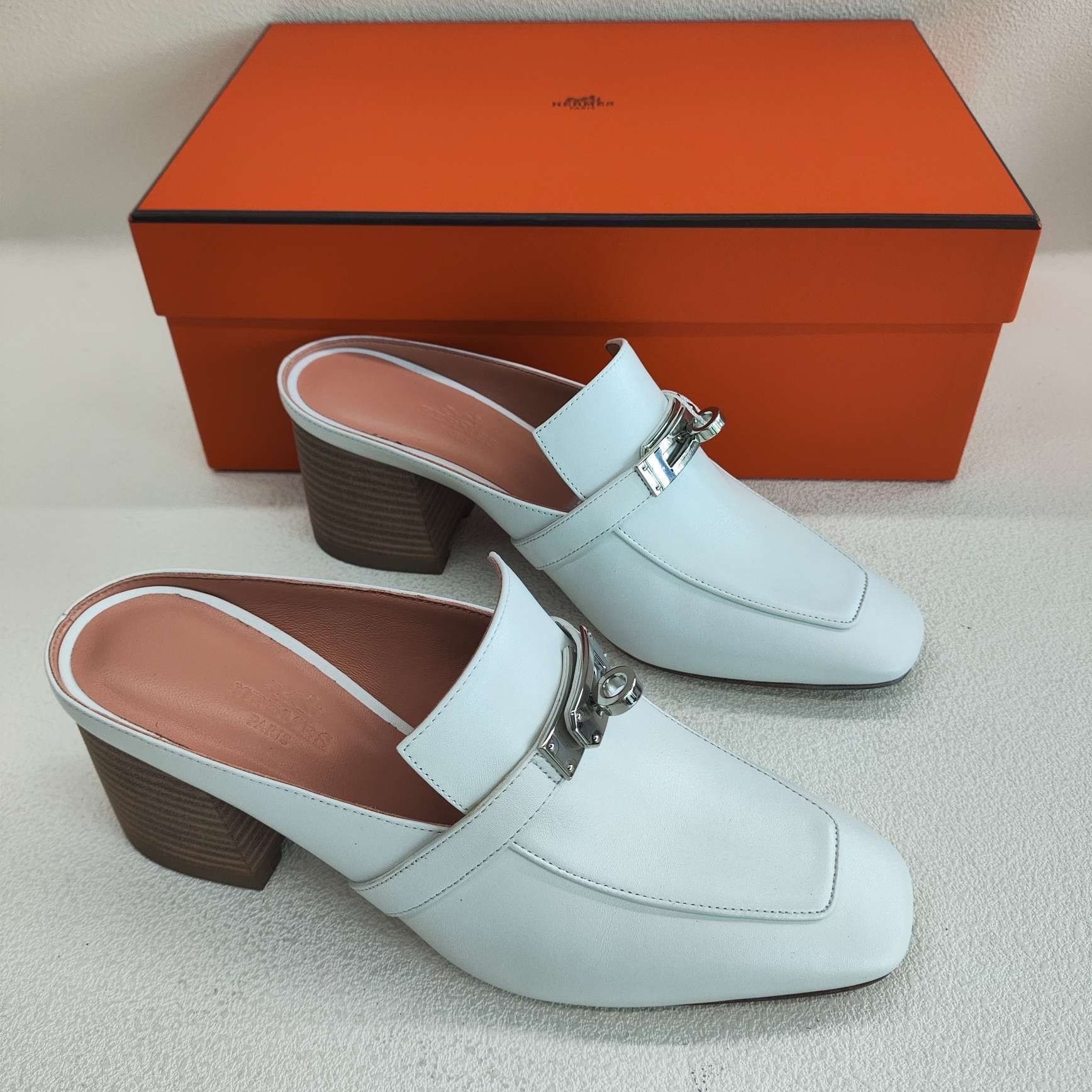 Hermes Hermes White Sandals us_6 Women Size US 6 / IT 36 - 3 Thumbnail
