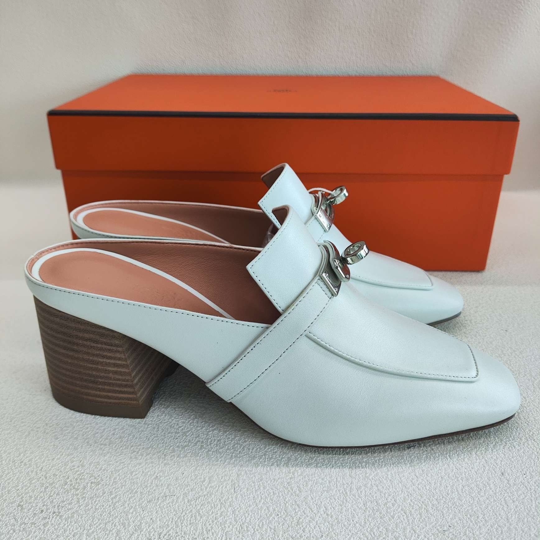 Hermes Hermes White Sandals us_6 Women Size US 6 / IT 36 - 4 Thumbnail